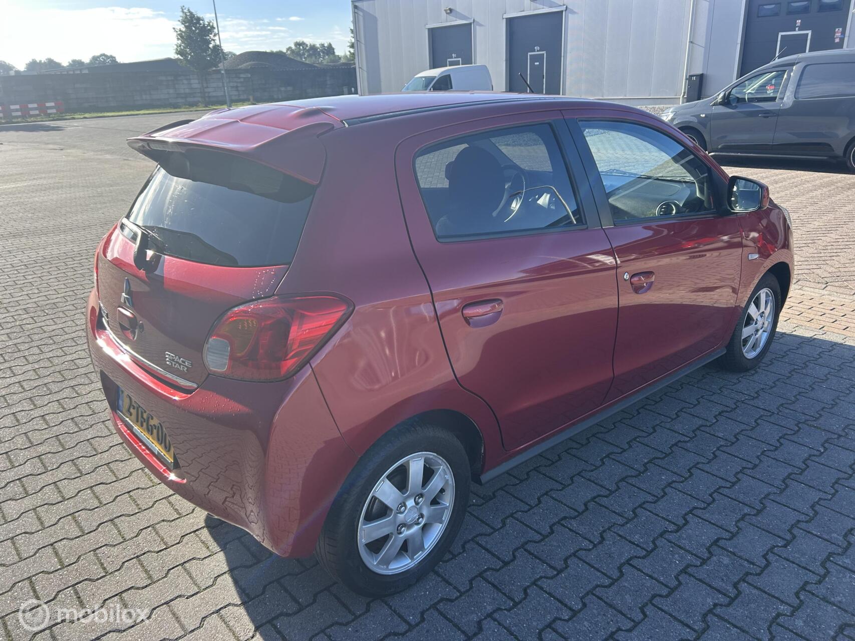 Foto van Mitsubishi Mitsubishi Space Star