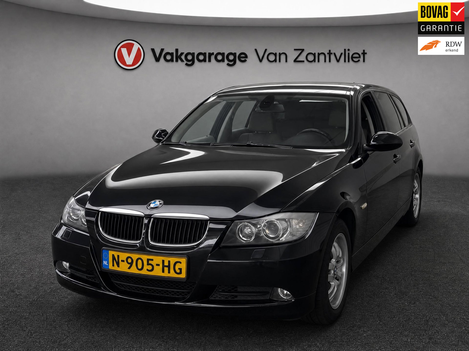BMW 3-serie Touring 320i 2006 - voorkant