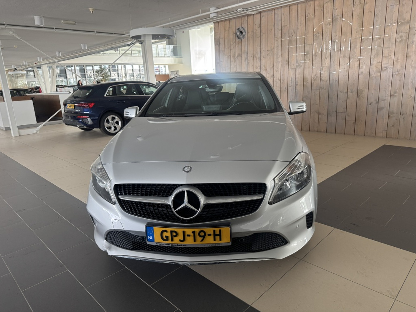 Foto van Mercedes-Benz A 180
