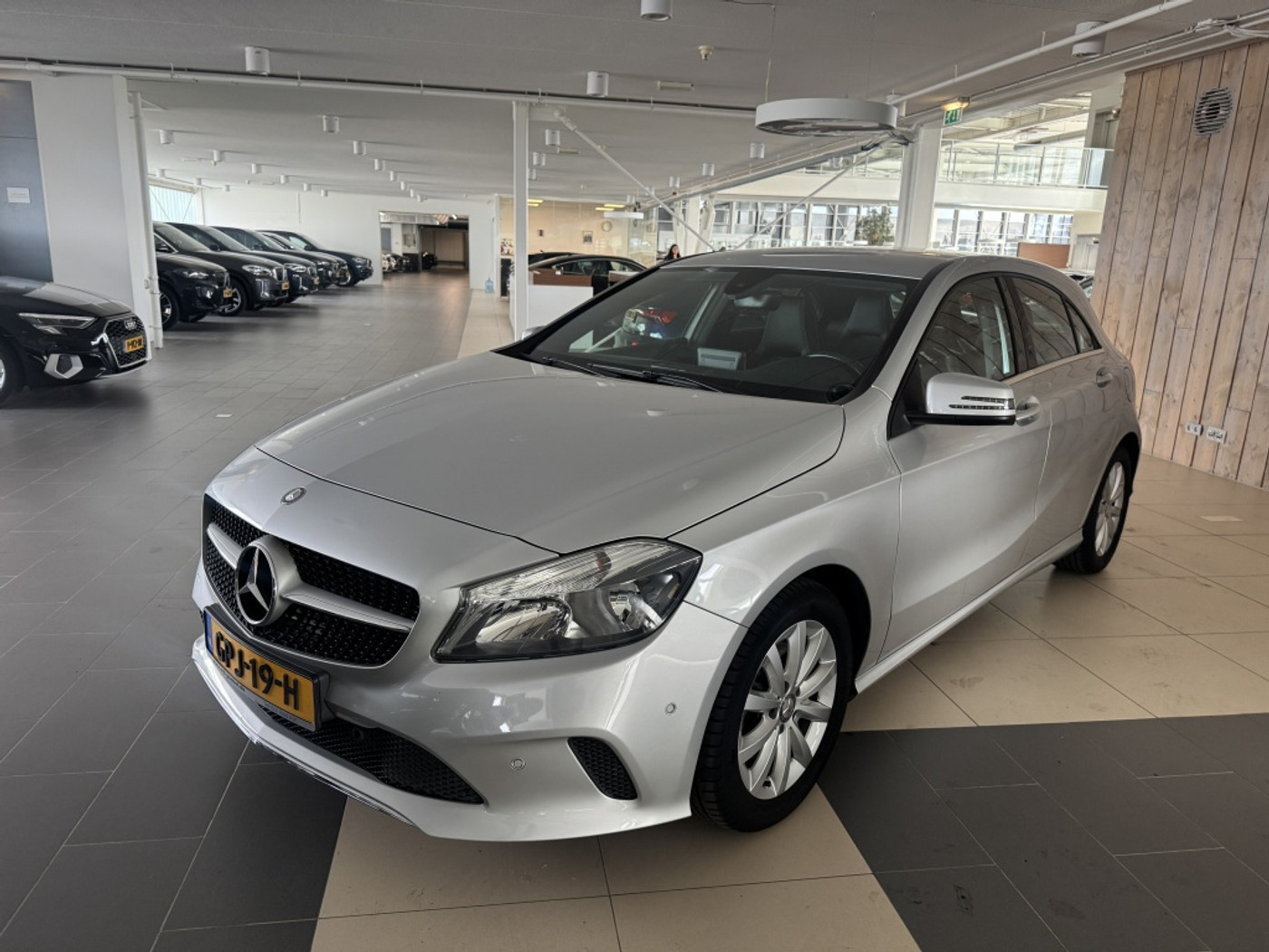 Mercedes-Benz A 180 180 Ambition 2017 - voorkant