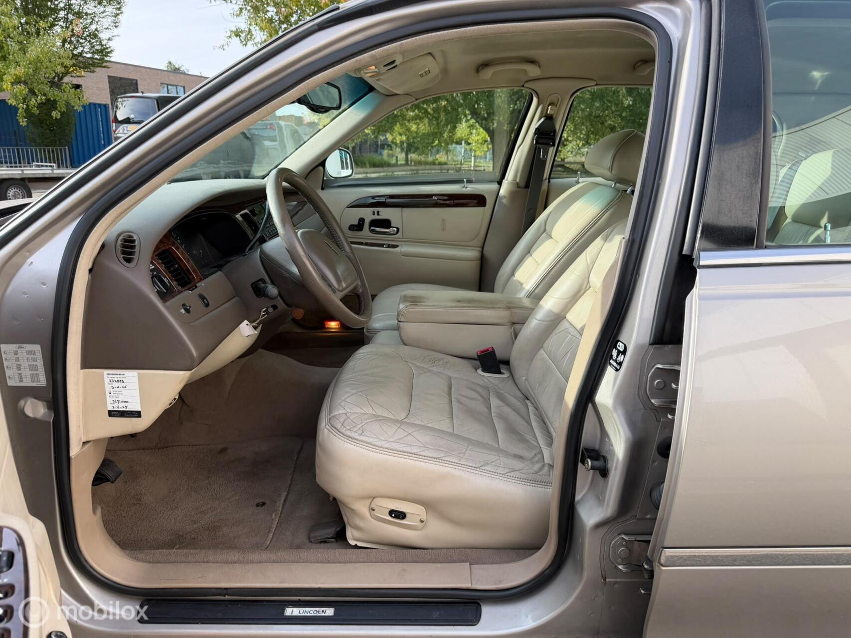 Foto van Lincoln Town Car Signature
