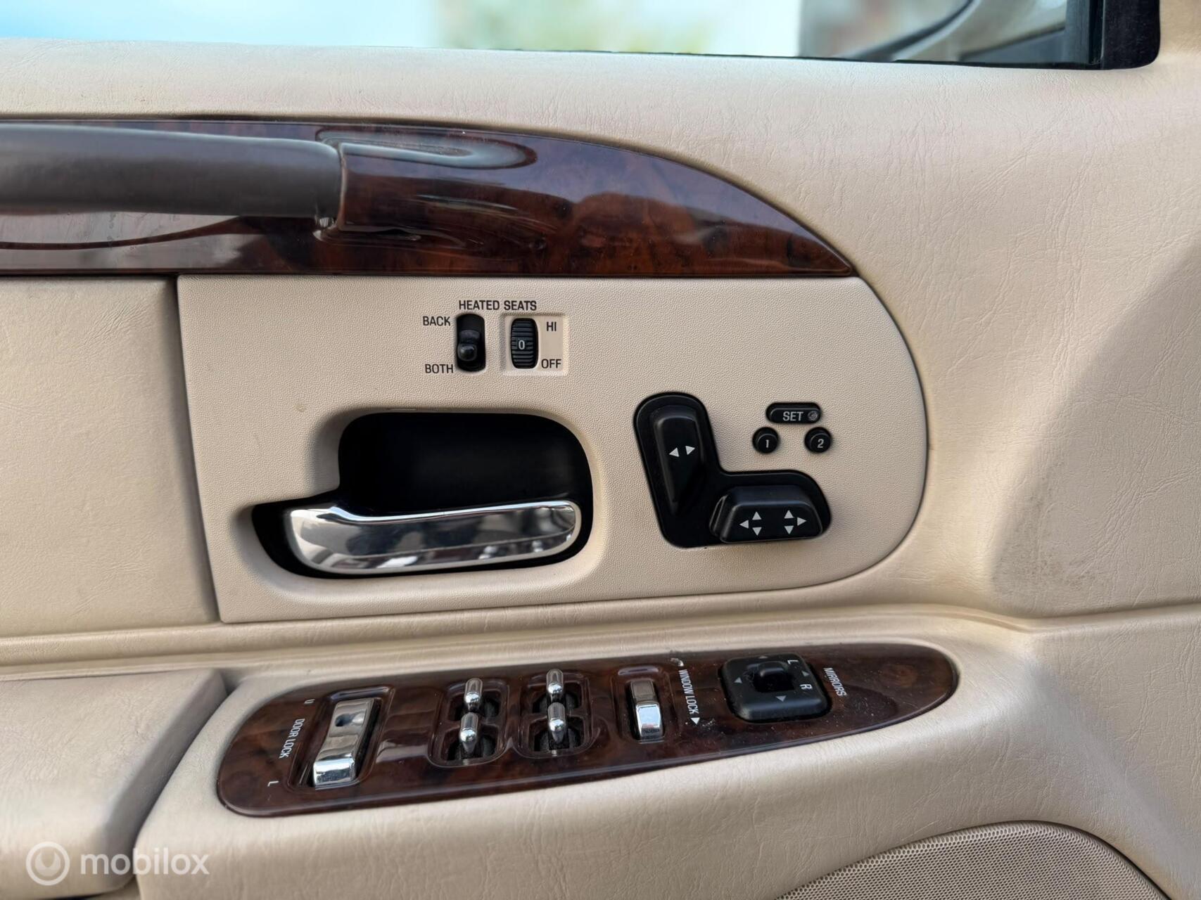 Foto van Lincoln Town Car Signature