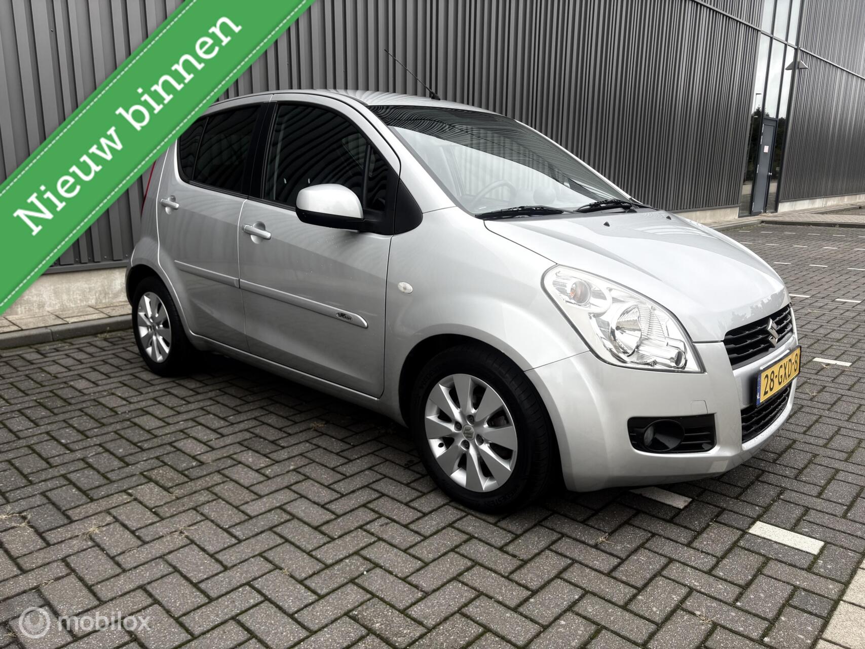 Suzuki Splash 1.2 Exclusive lage Km stand .Grotebeurt +Nieuw Apkkeuring 2008 - voorkant