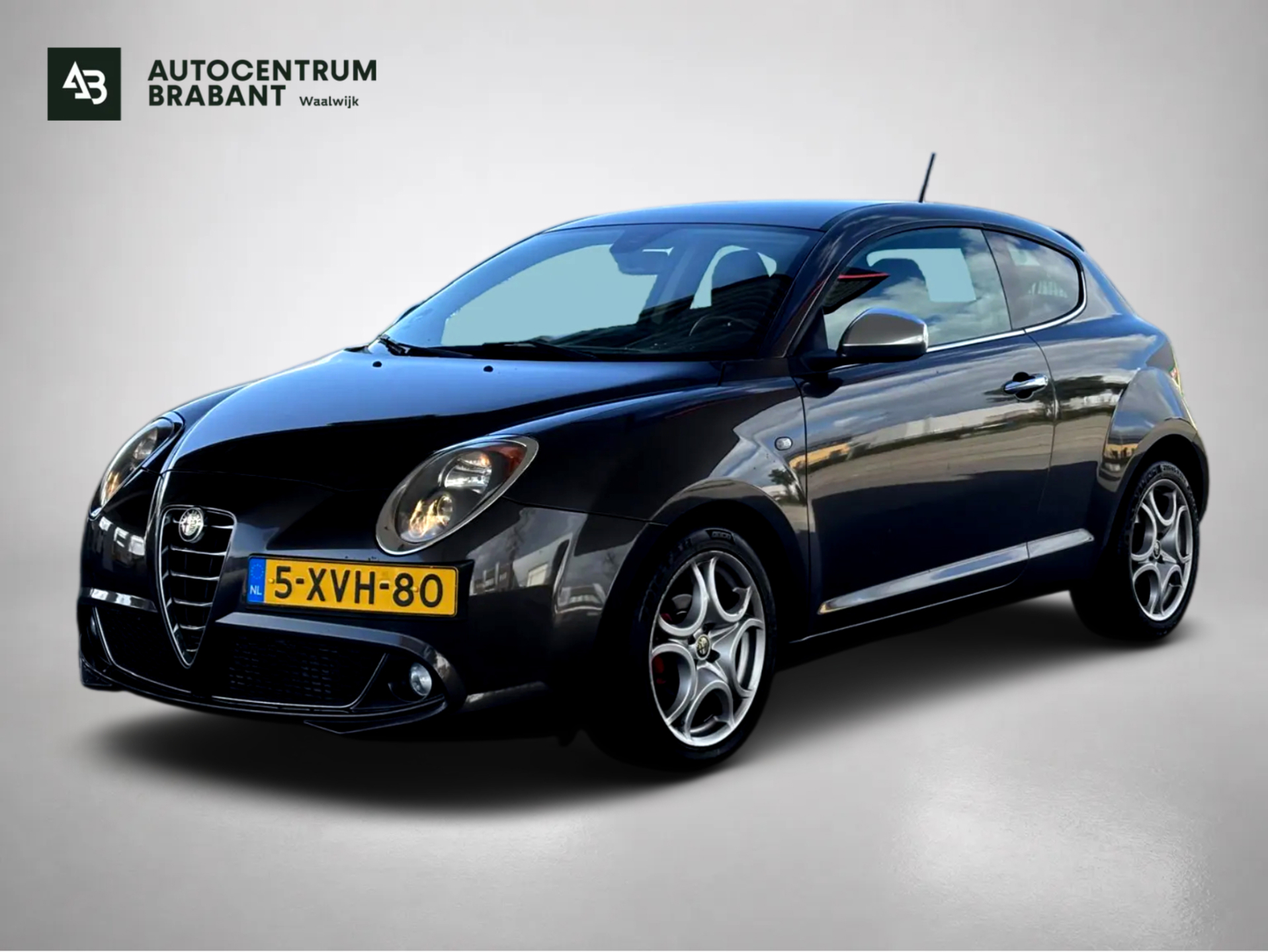 Alfa Romeo Alfa Mito 0.9 TwinAir Esclusivo | NL-AUTO | AIRCO | LEDER | NAVI | LANE ASS | NETTE AUTO 2014 - voorkant