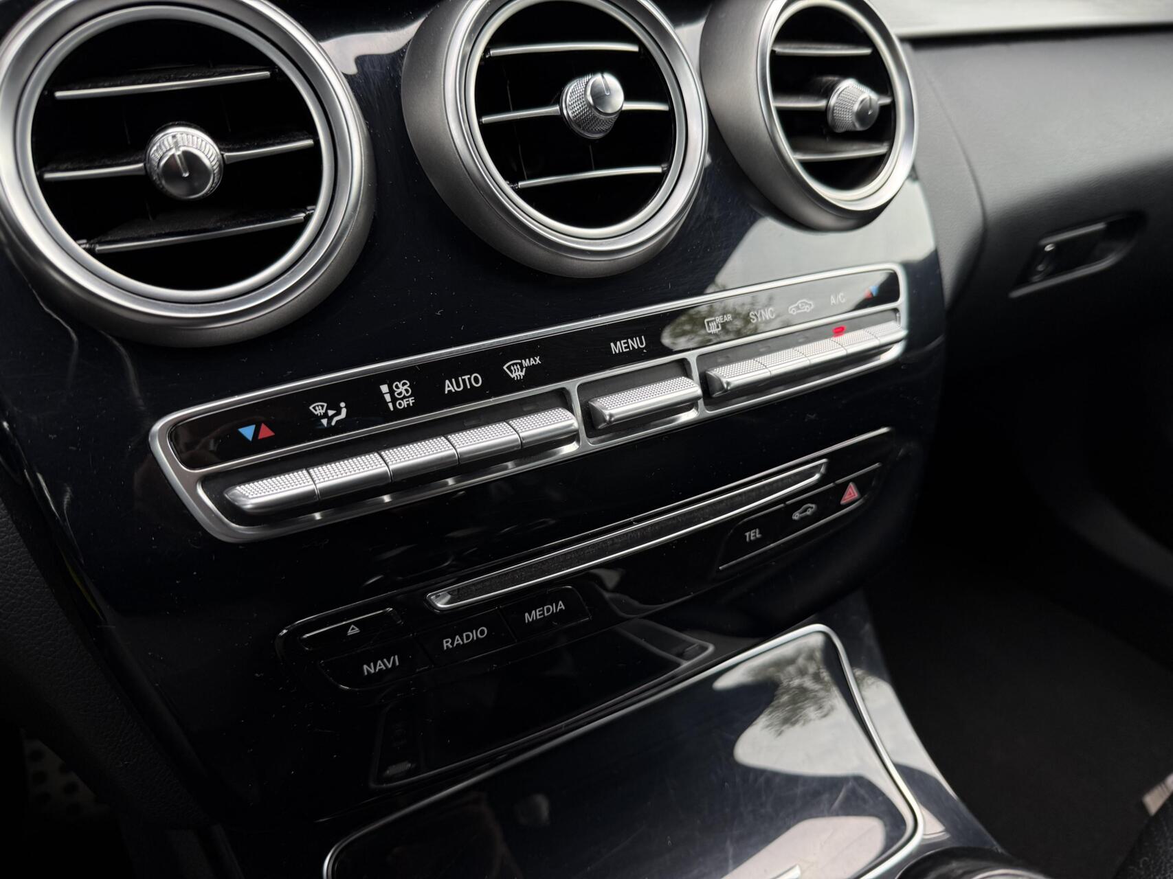 Foto van Mercedes-Benz C 200