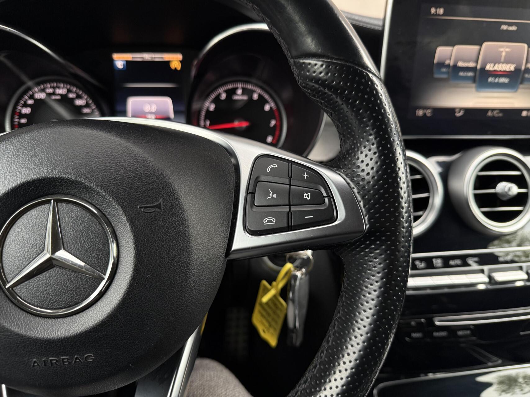 Foto van Mercedes-Benz C 200