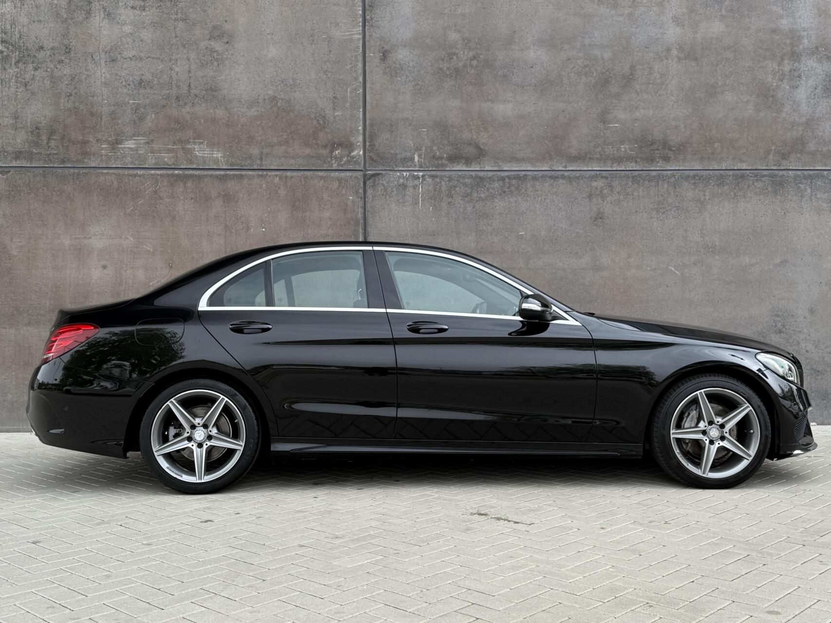 Foto van Mercedes-Benz C 200