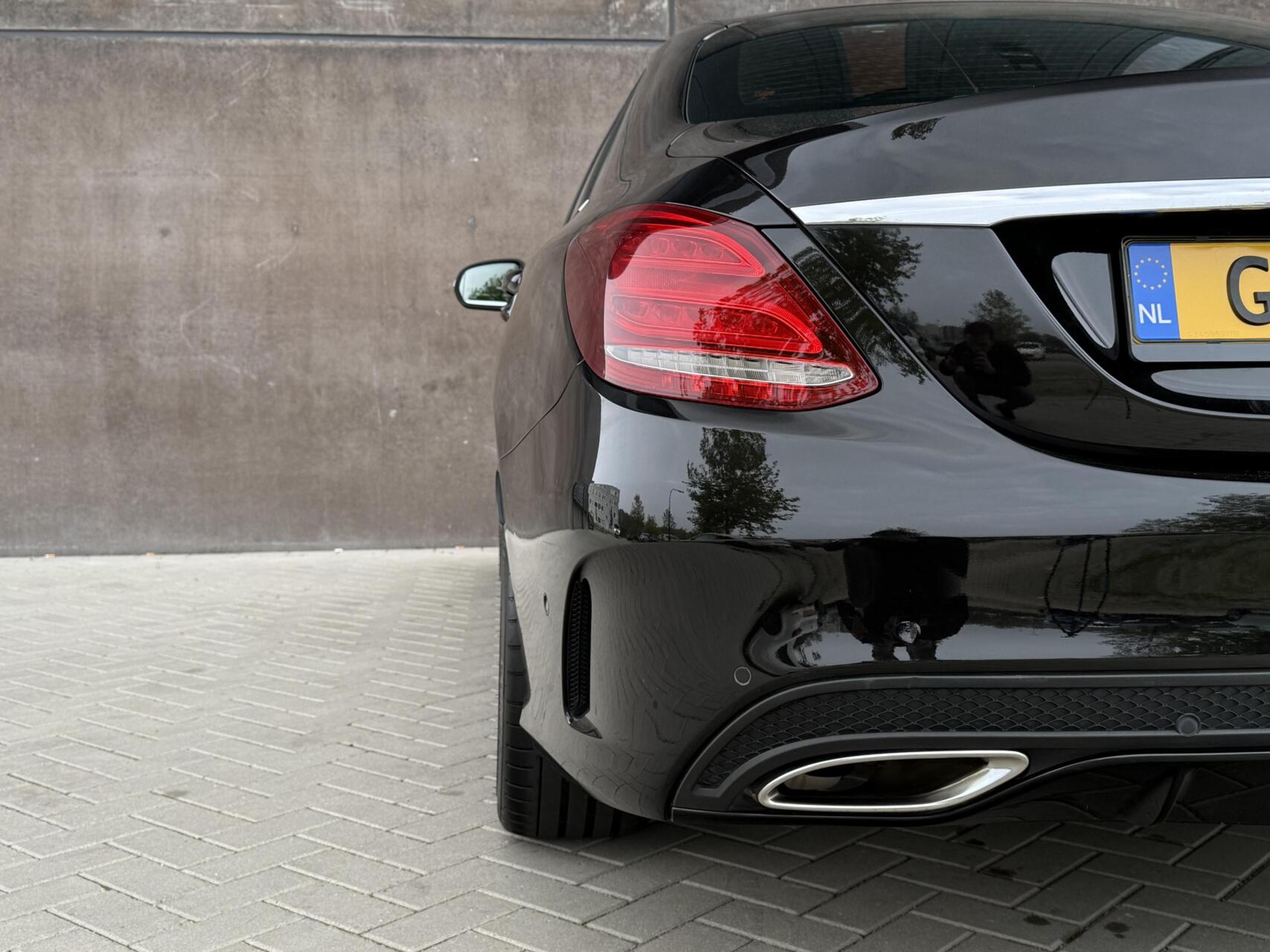 Foto van Mercedes-Benz C 200