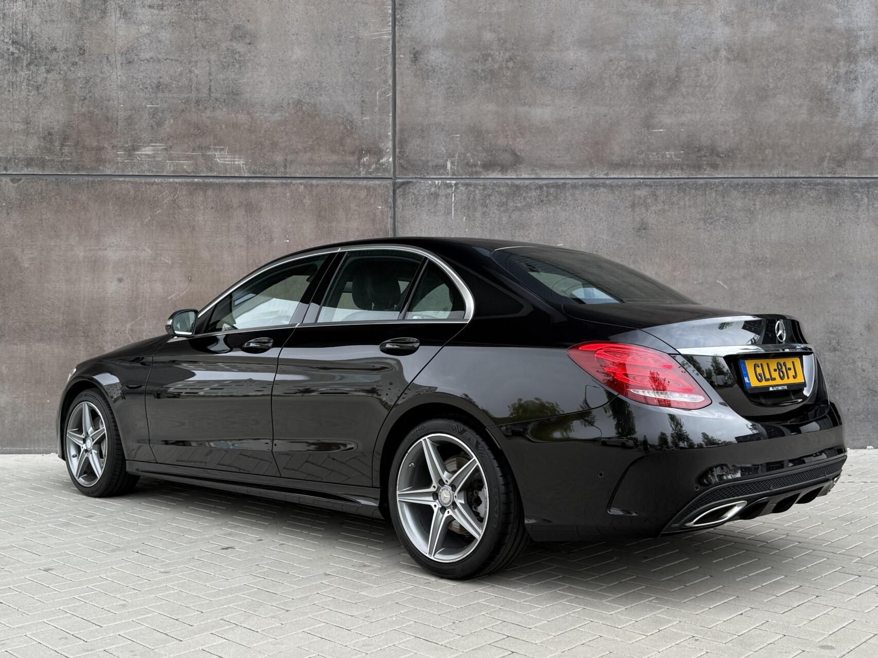 Foto van Mercedes-Benz C 200