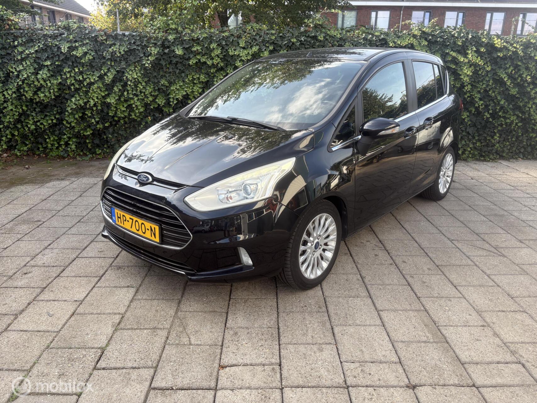 Foto van Ford B-max