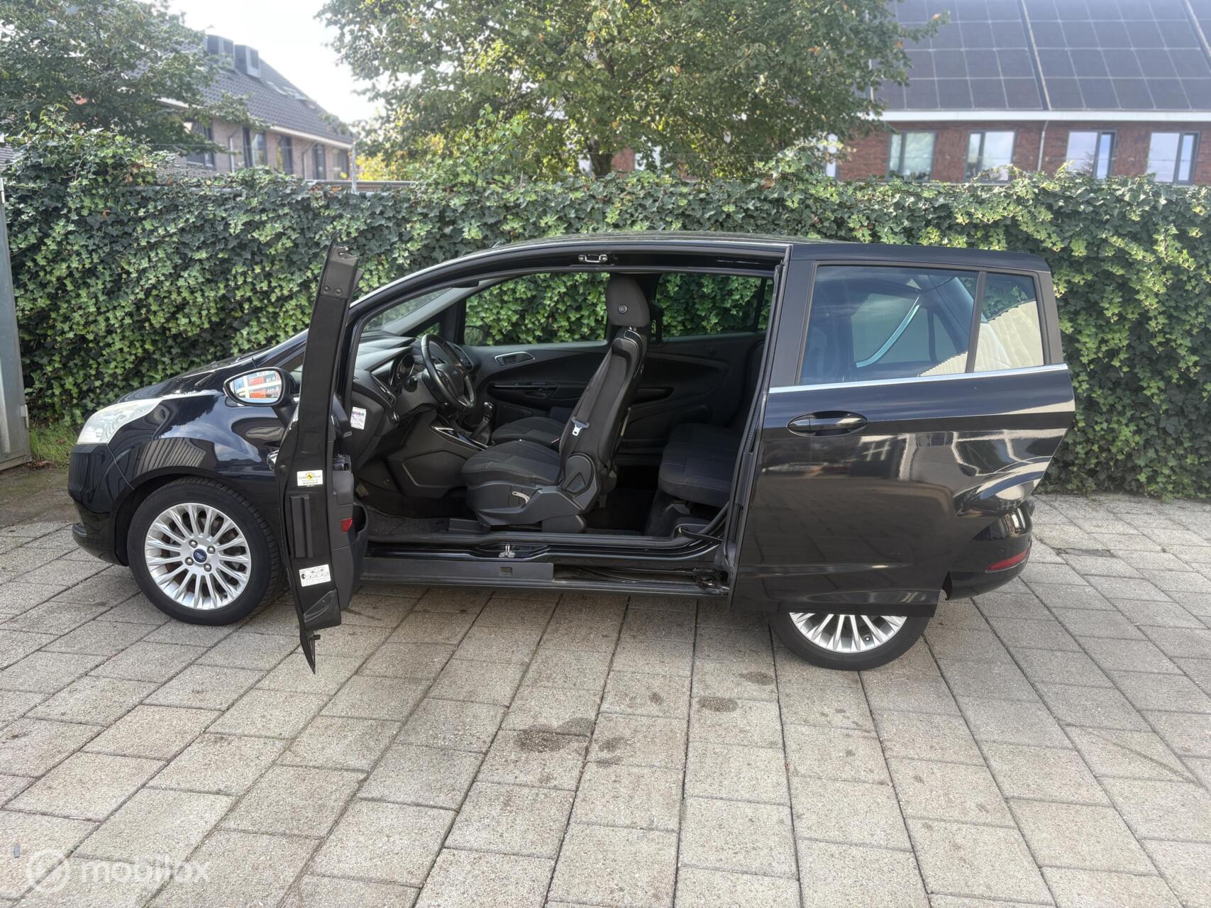Foto van Ford B-max