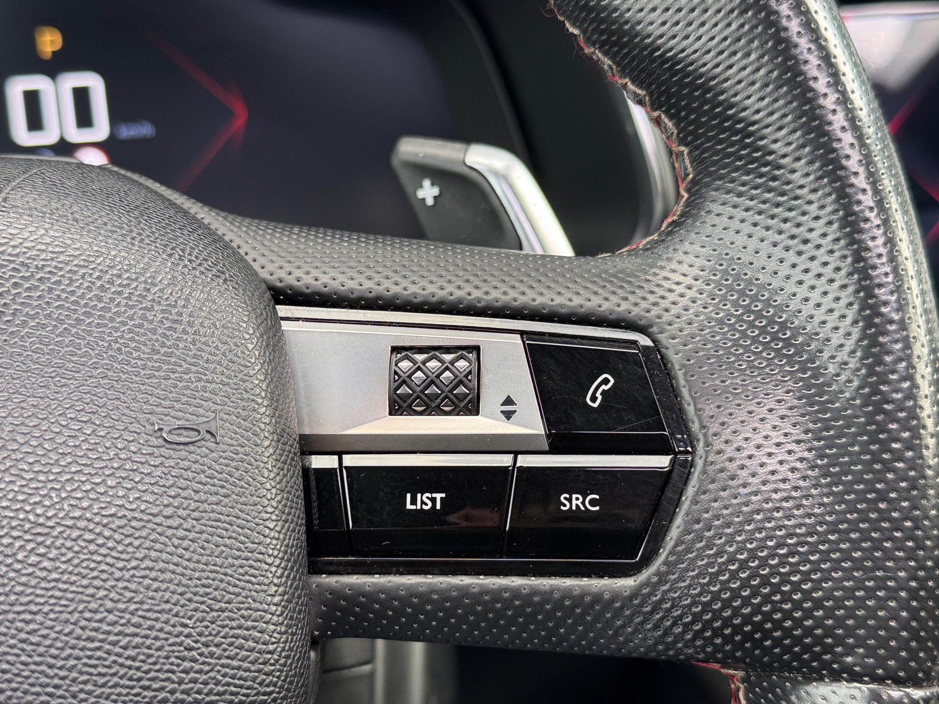 Foto van DS DS 7 Crossback