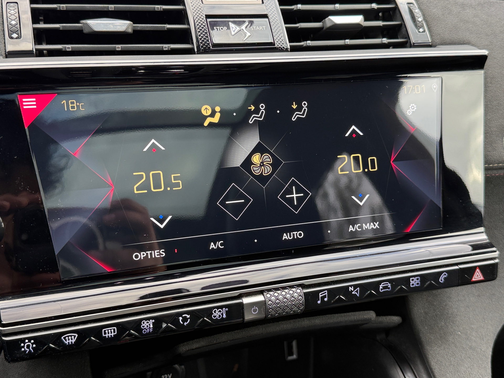 Foto van DS DS 7 Crossback