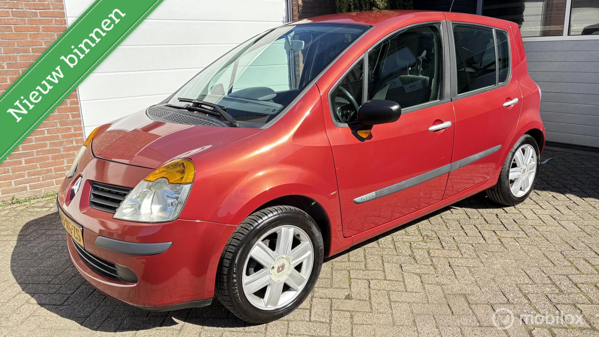 Renault Modus 1.6-16V Luxe AUTOMAAT * APK tot 03-2027 * 2005 - voorkant
