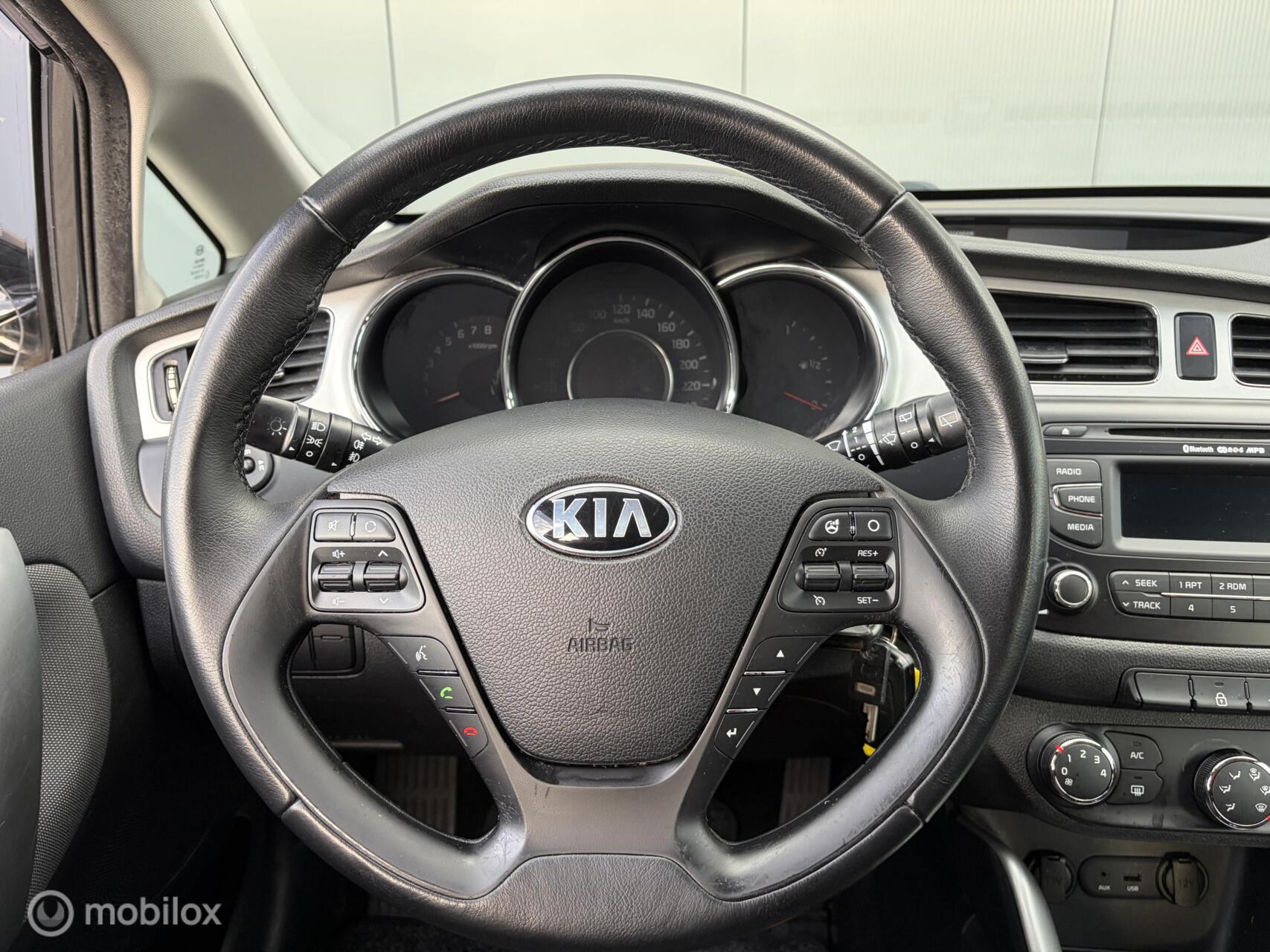 Foto van Kia Cee D