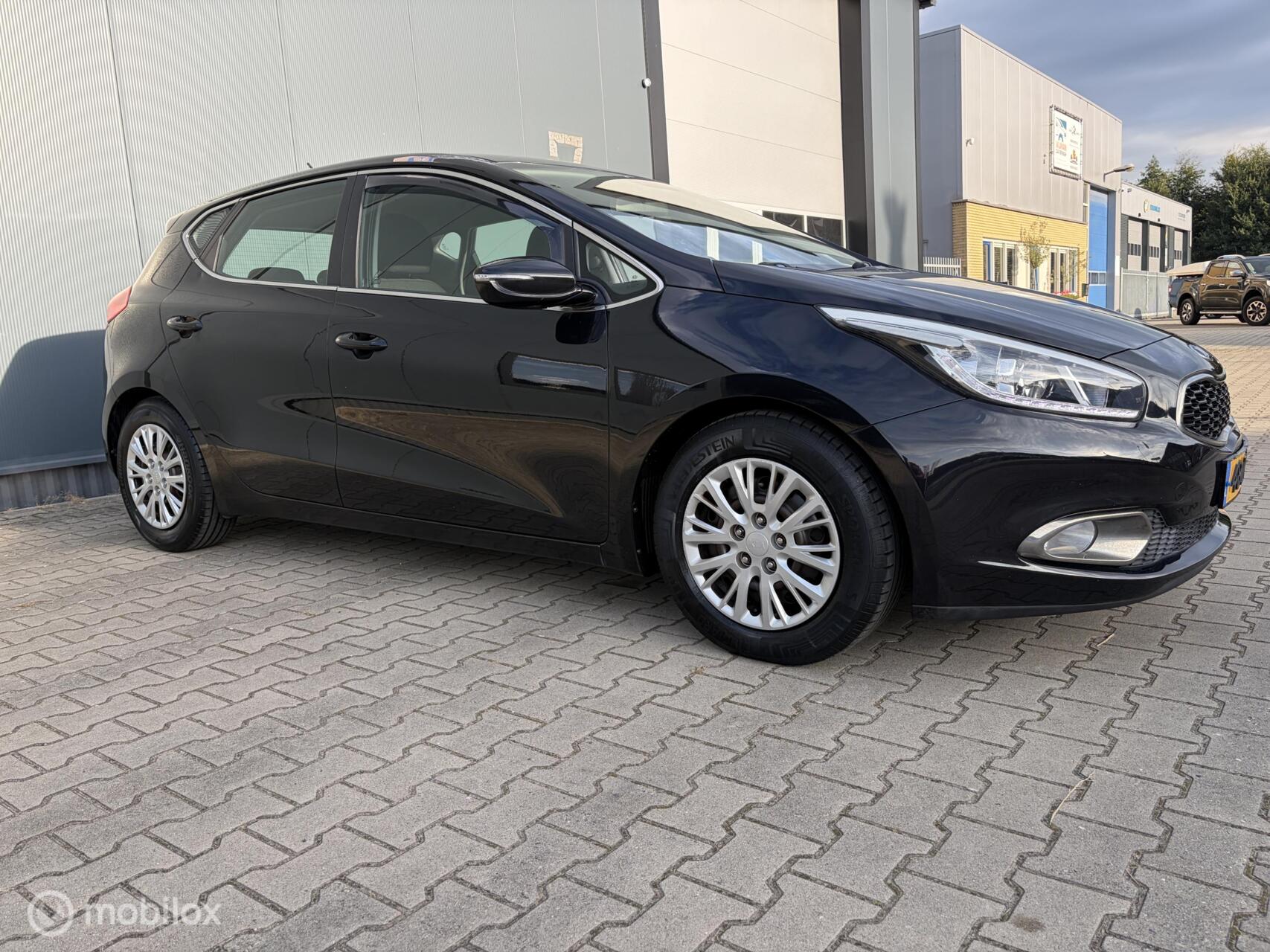 Foto van Kia Cee D