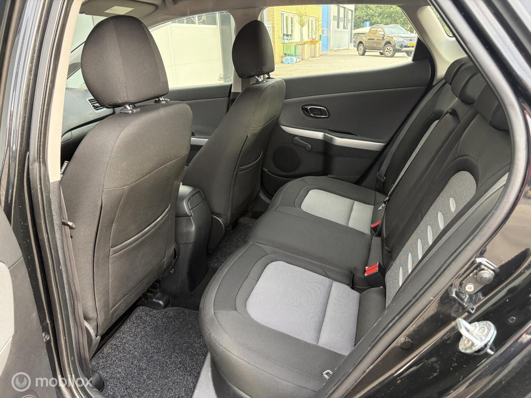 Foto van Kia Cee D