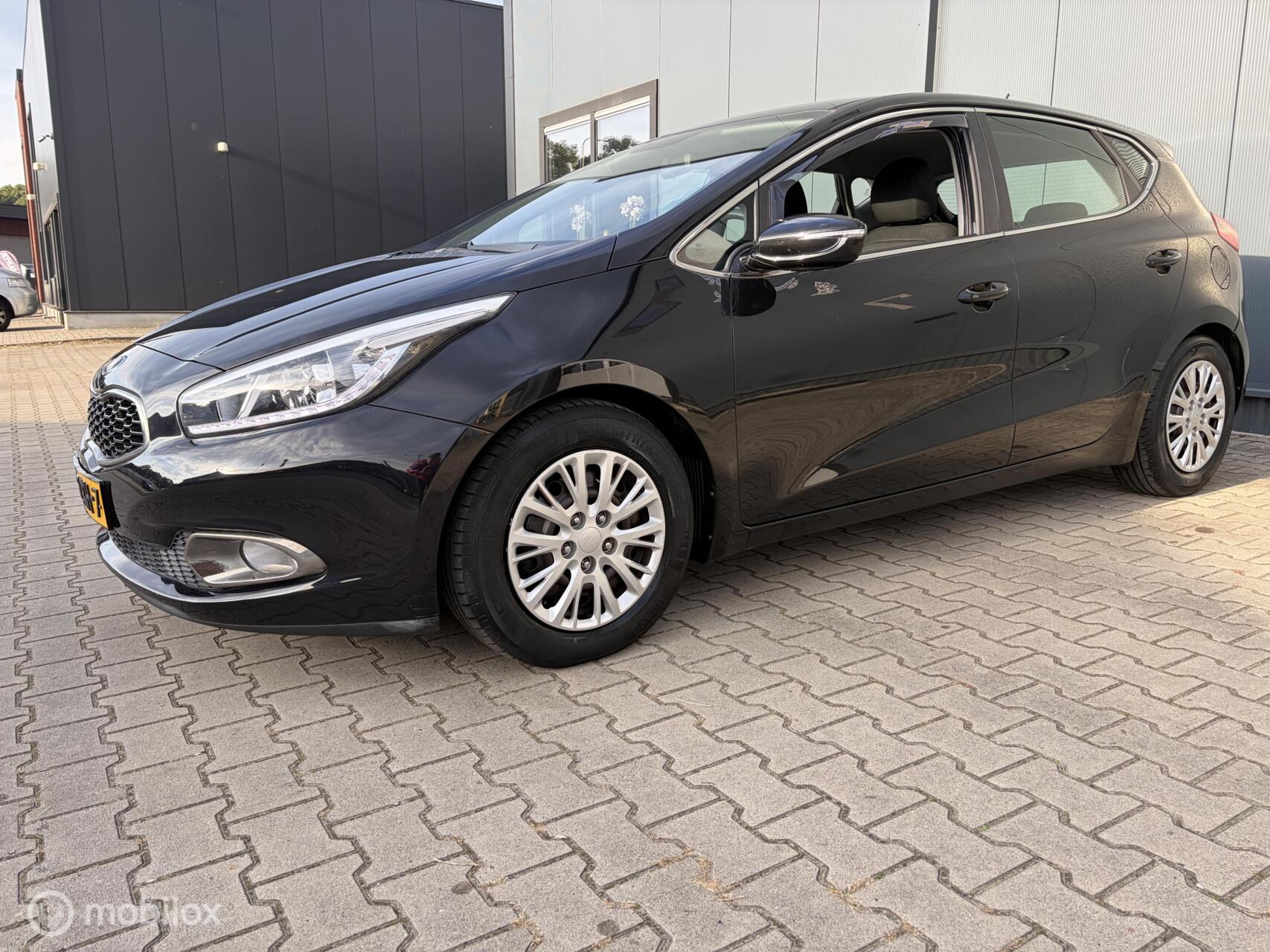 Foto van Kia Cee D