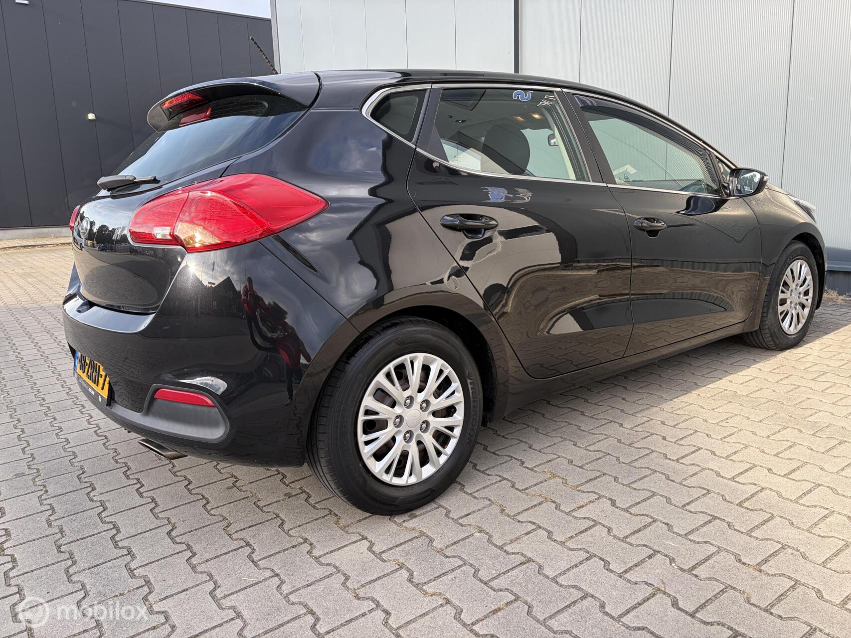 Foto van Kia Cee D
