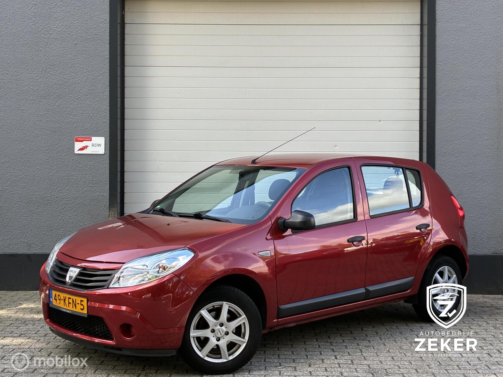 Dacia Sandero 1.2 Ambiance. Airco|Bluetooth|APK|NL Auto| 2009 - voorkant