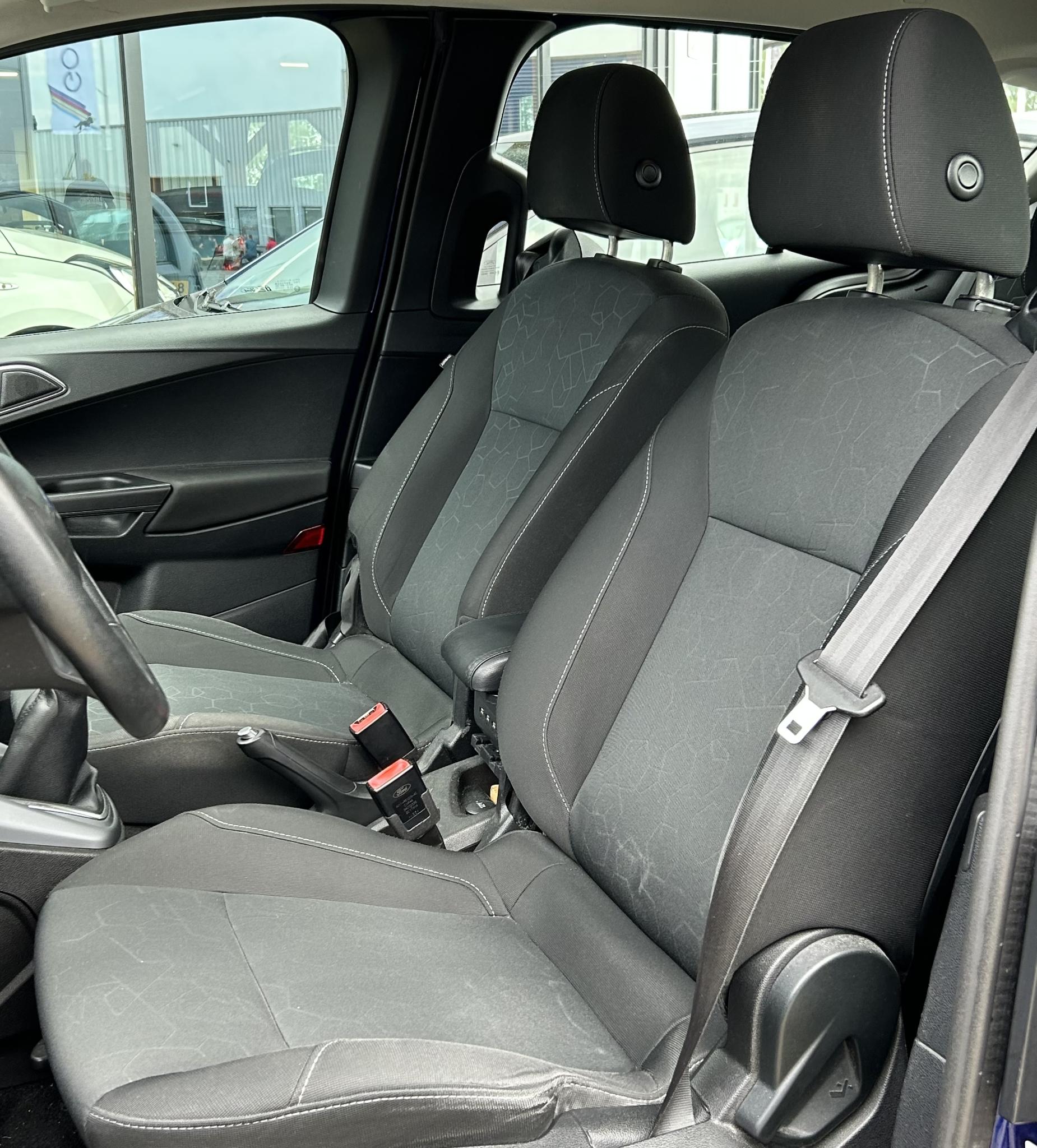 Foto van Ford B-max