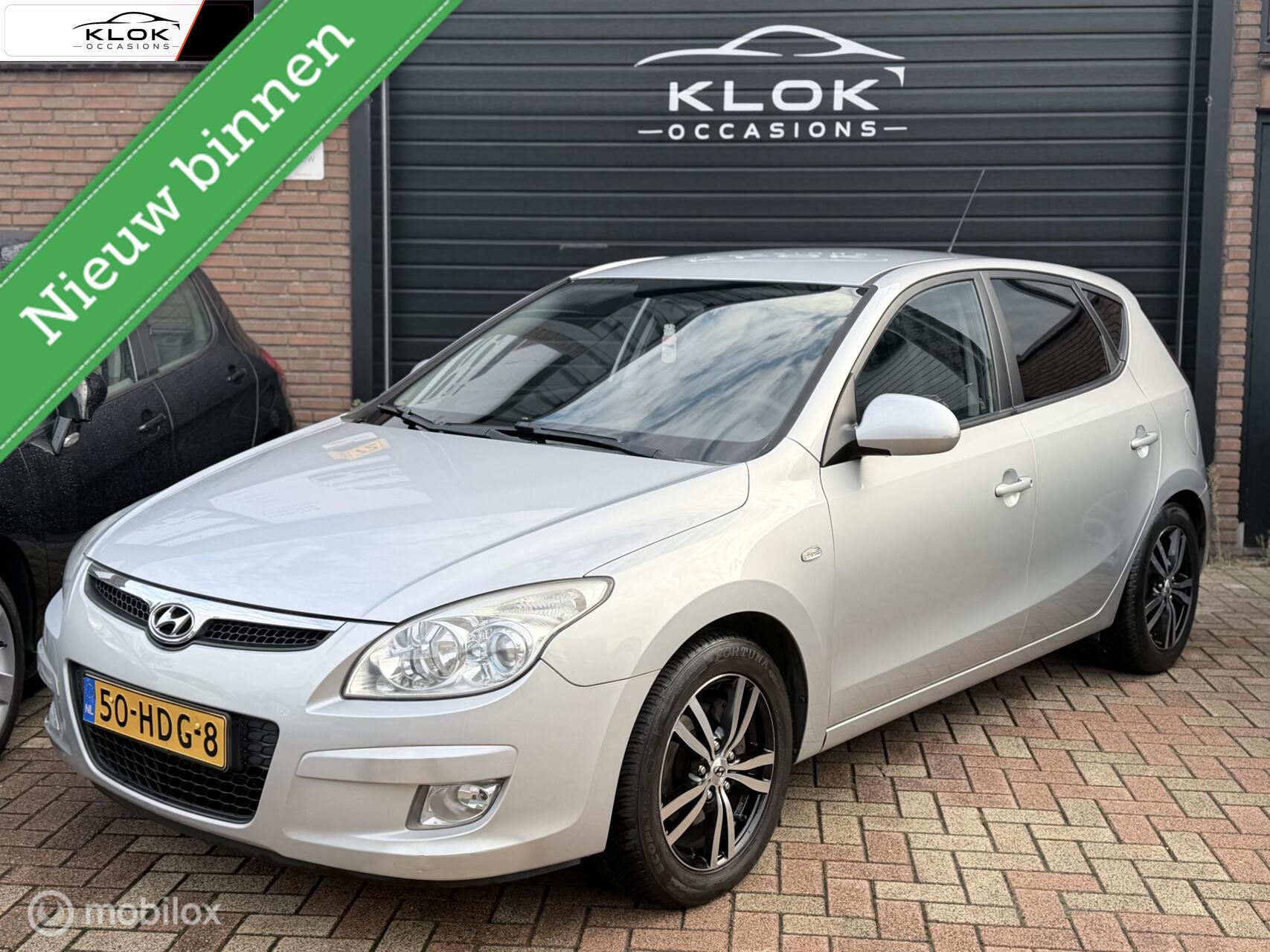 Hyundai I 30 1.6i Dynamic Camera Airco Carplay Automaat 2008 - voorkant