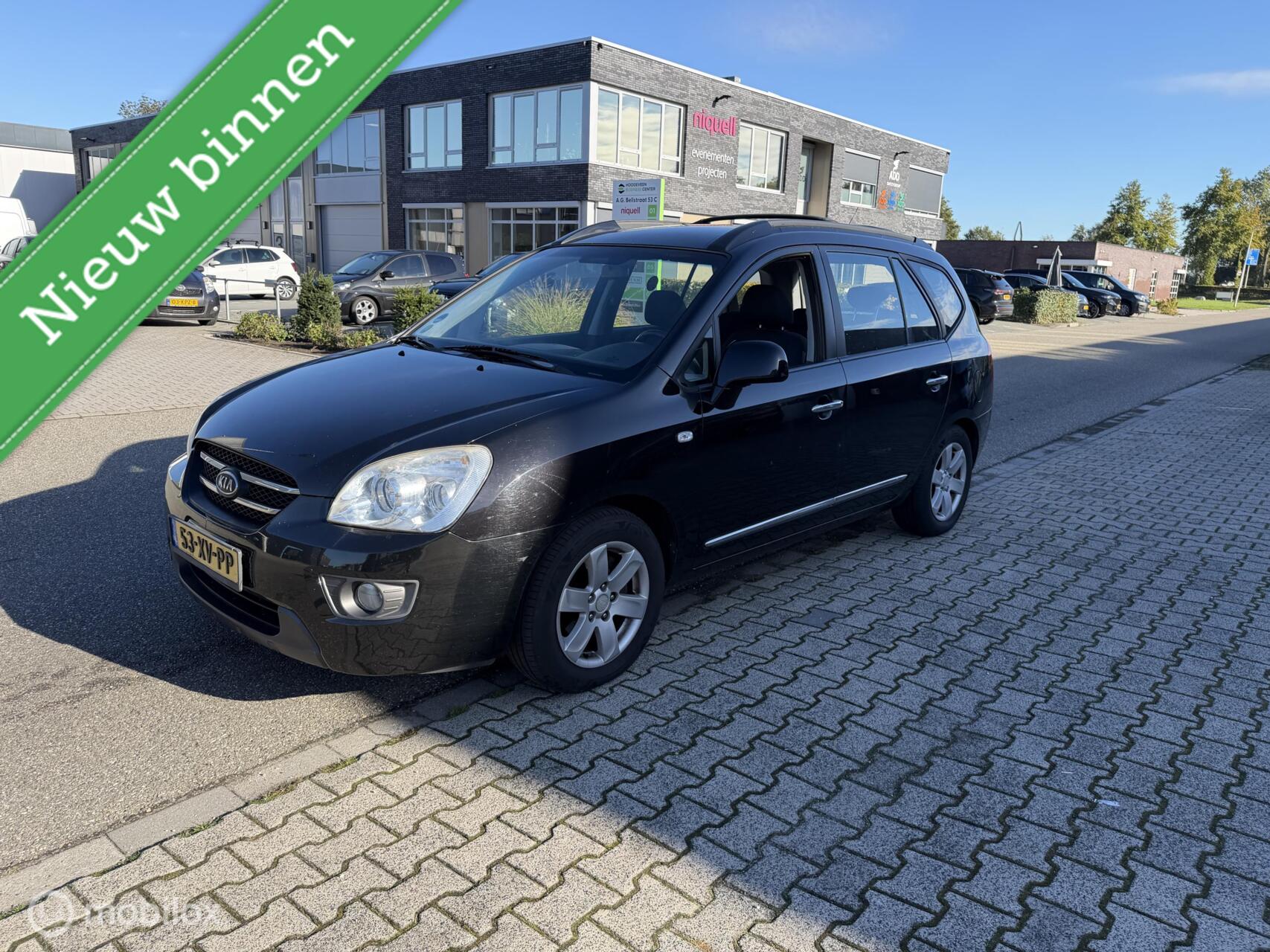 Kia Carens 2.0 CVVT X-tra 2007 - voorkant