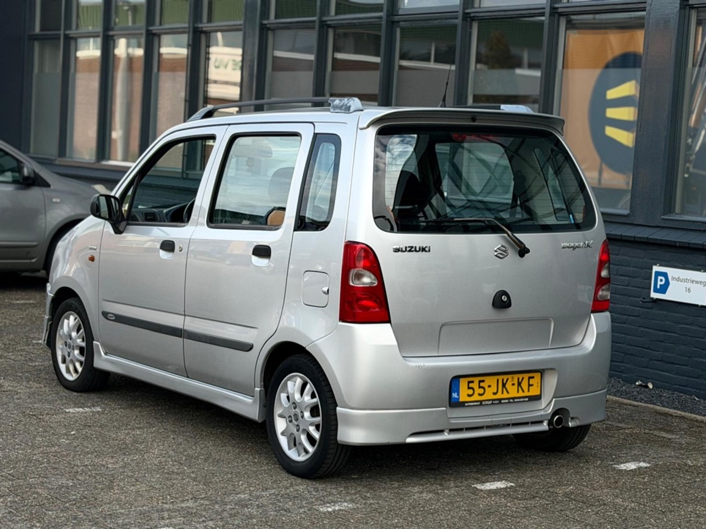 Foto van Suzuki Wagon R