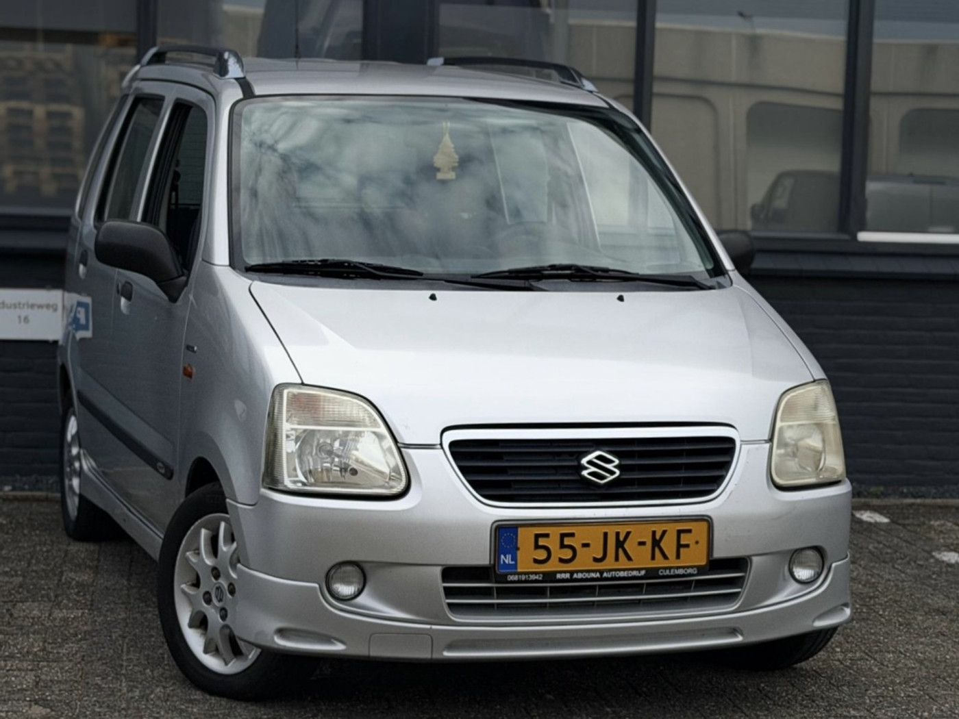 Foto van Suzuki Wagon R