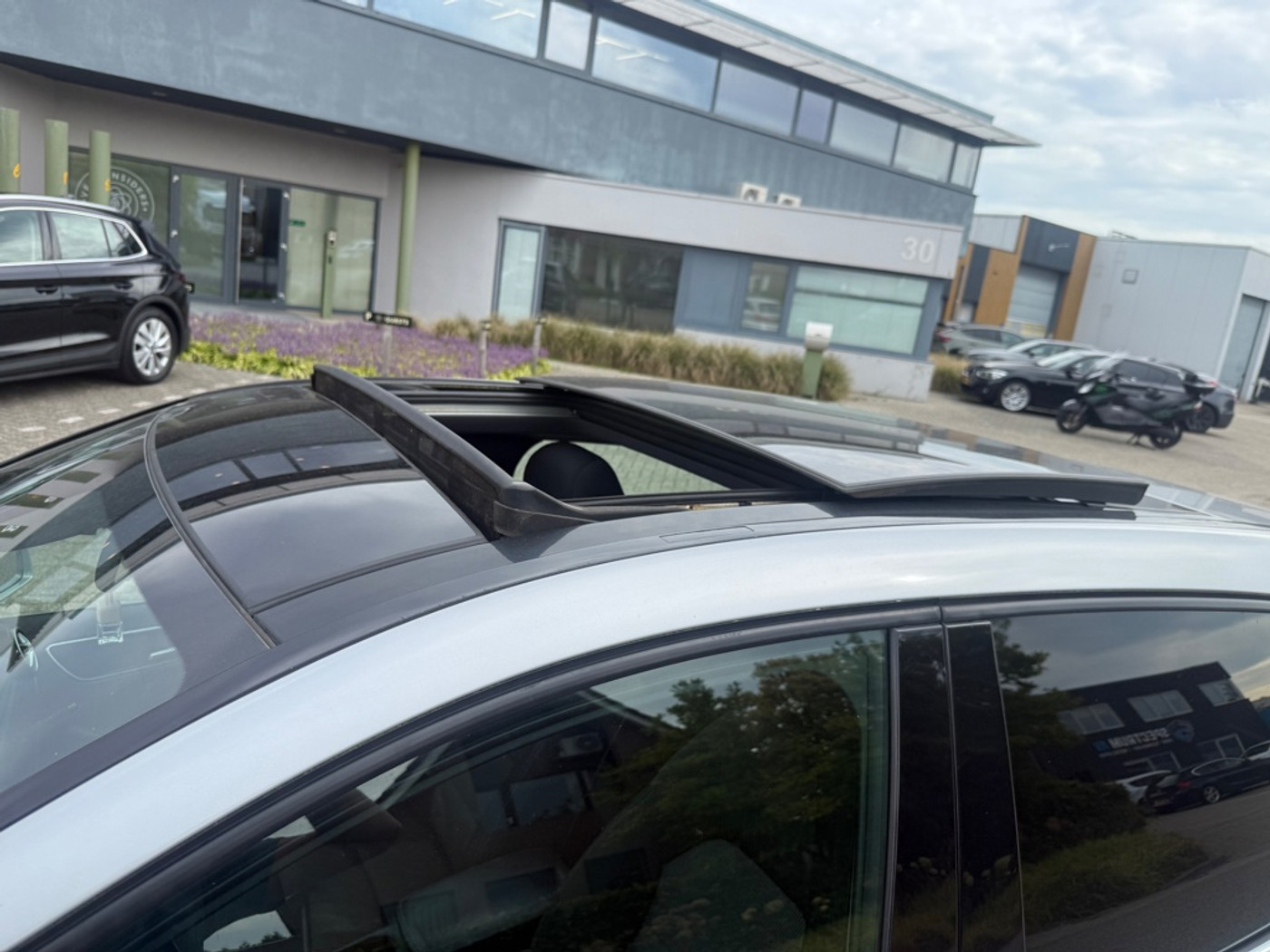 Foto van Mercedes-Benz B 180