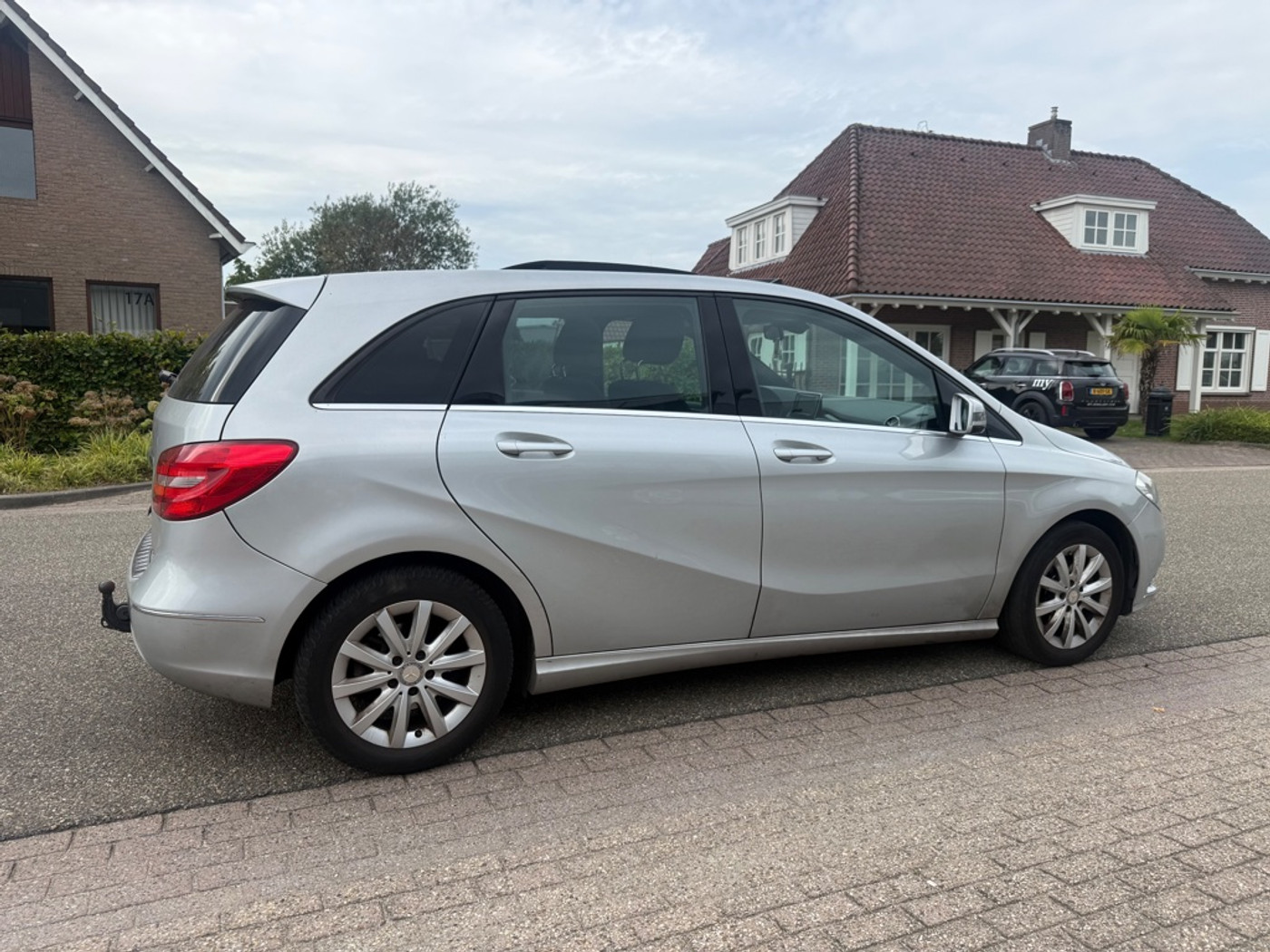 Foto van Mercedes-Benz B 180
