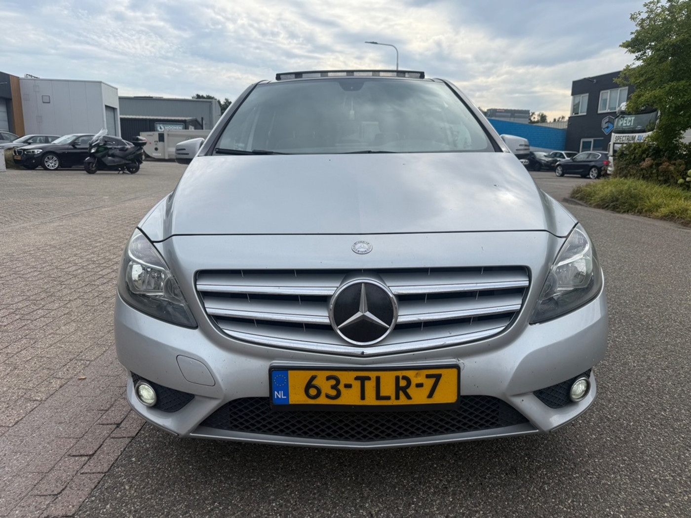 Foto van Mercedes-Benz B 180