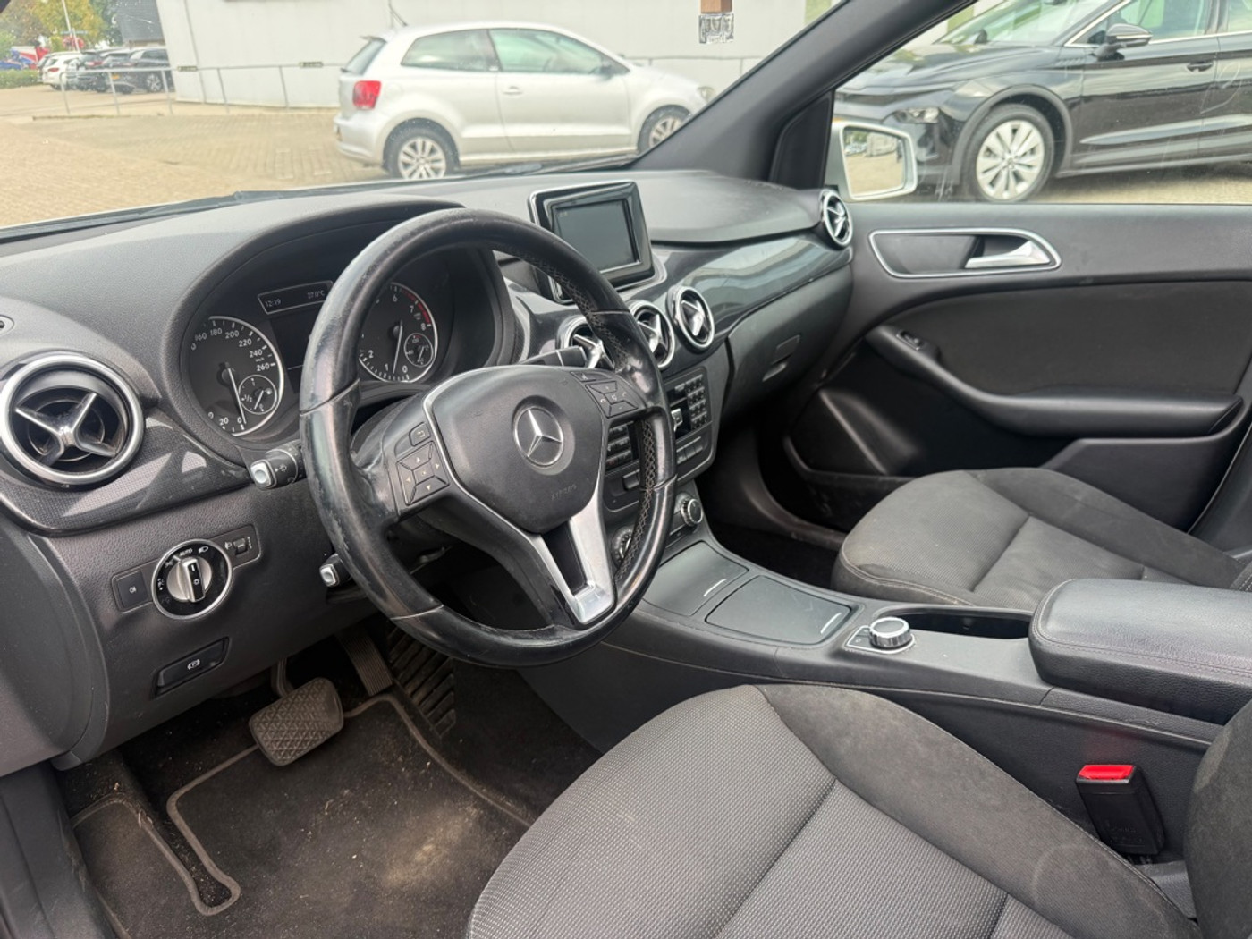 Foto van Mercedes-Benz B 180