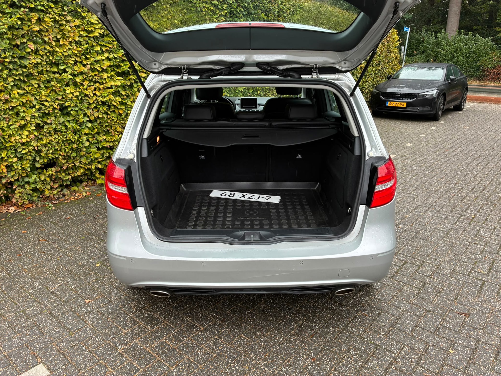 Foto van Mercedes-Benz B 200