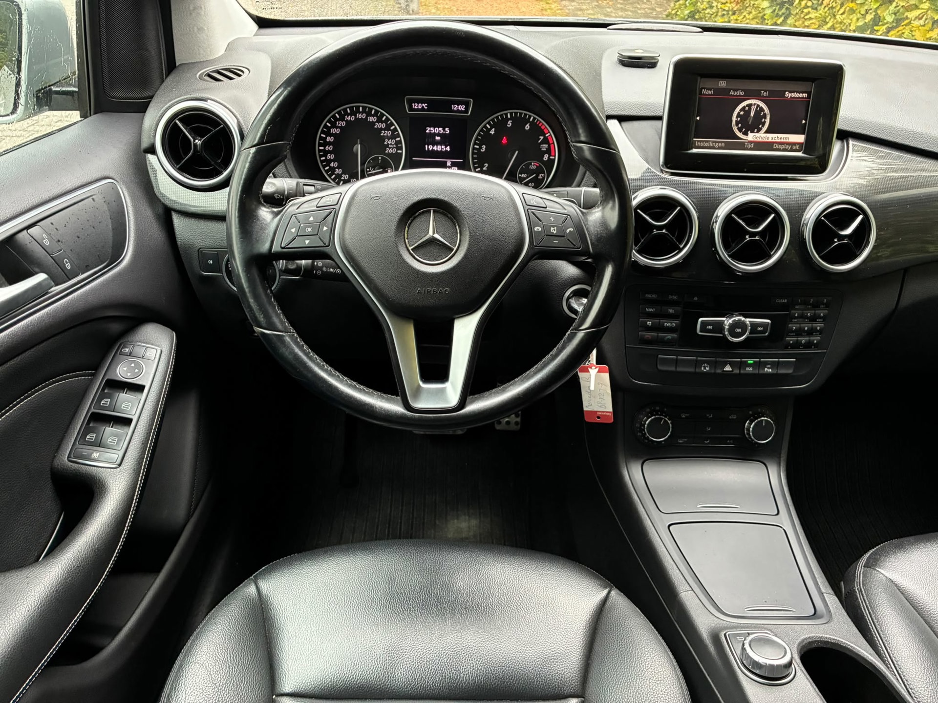 Foto van Mercedes-Benz B 200