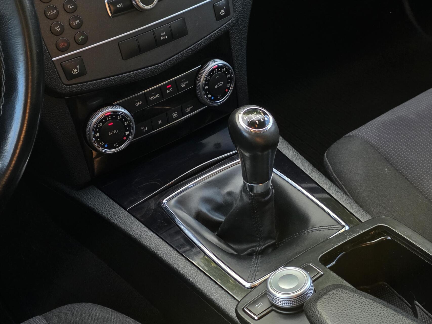 Foto van Mercedes-Benz C 180 Kompressor