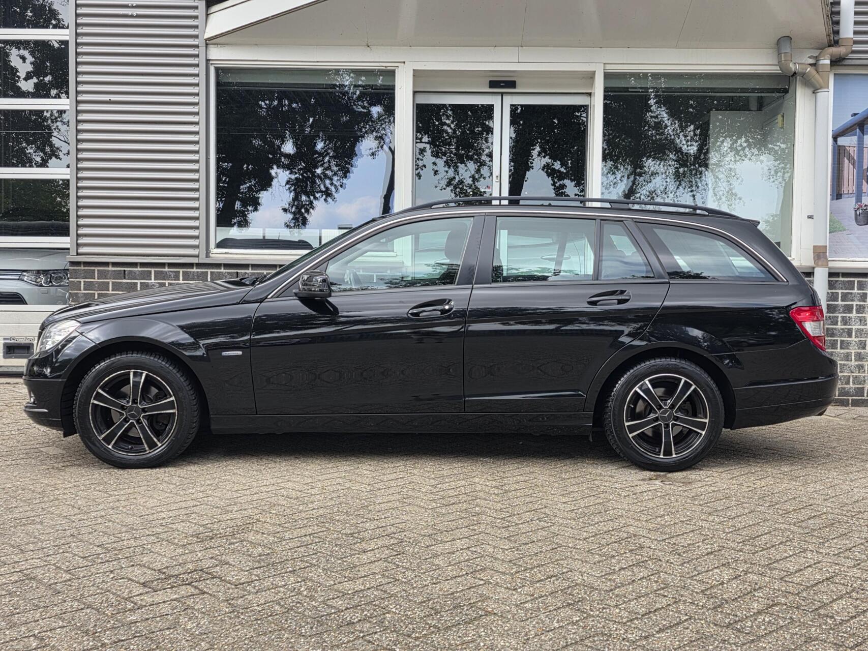 Foto van Mercedes-Benz C 180 Kompressor