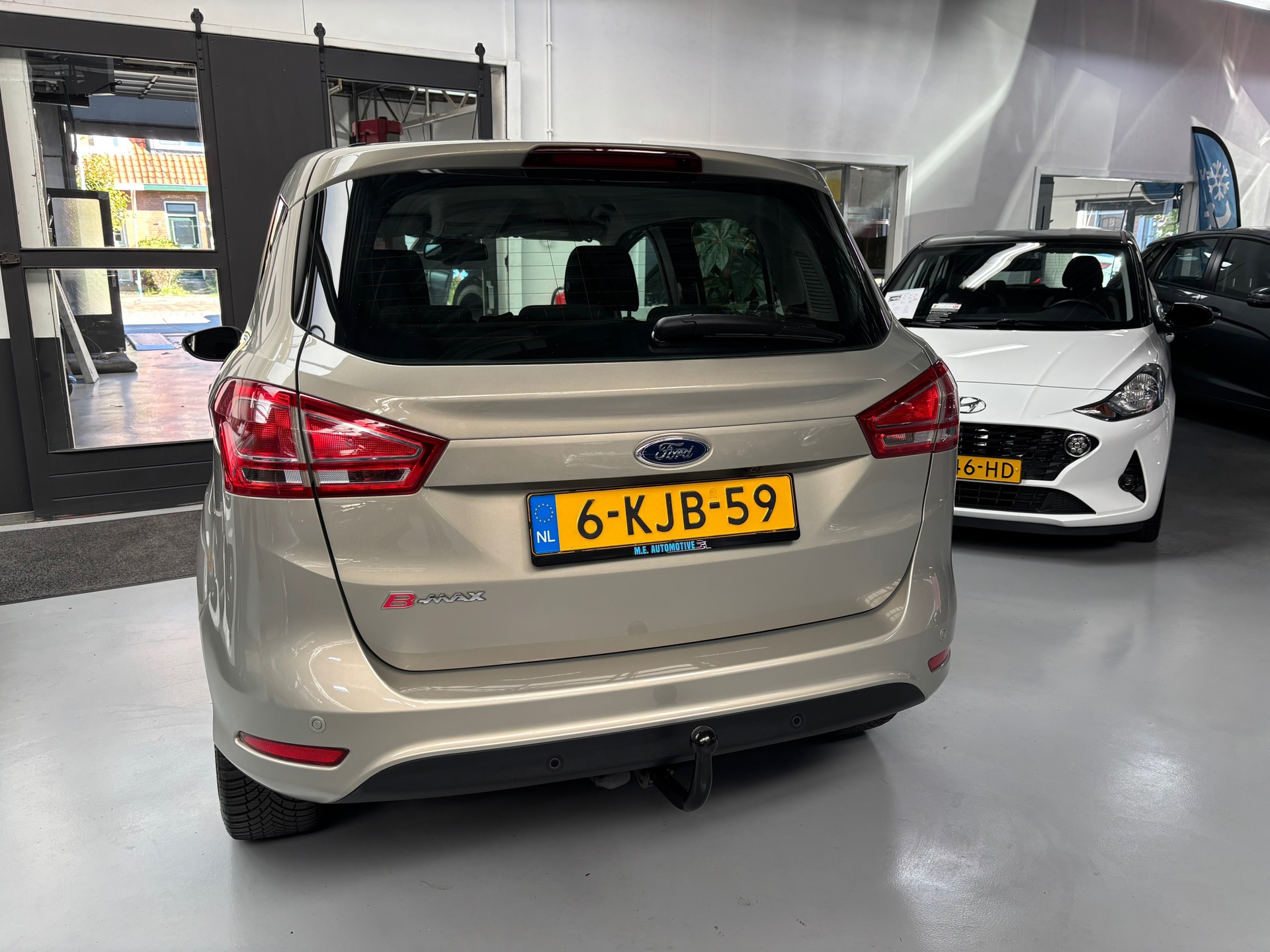 Foto van Ford B-max