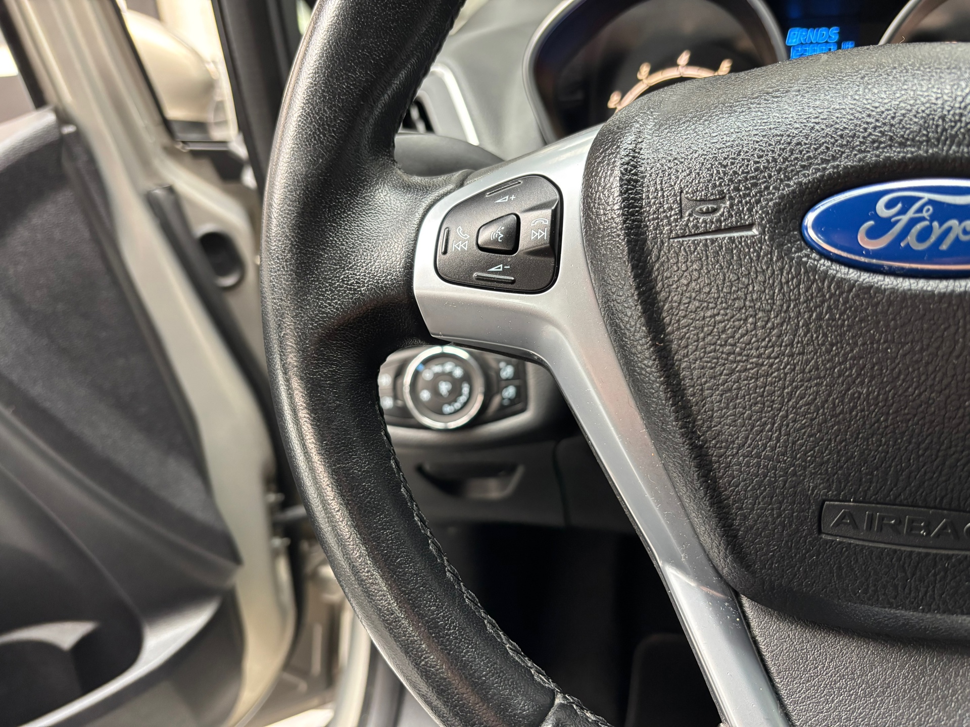 Foto van Ford B-max