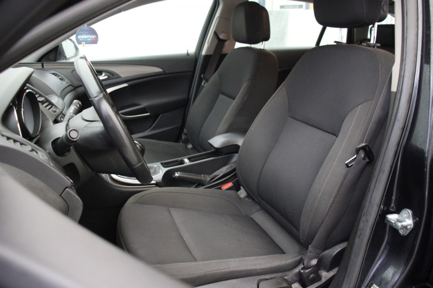 Foto van Opel Insignia Sports Tourer SW