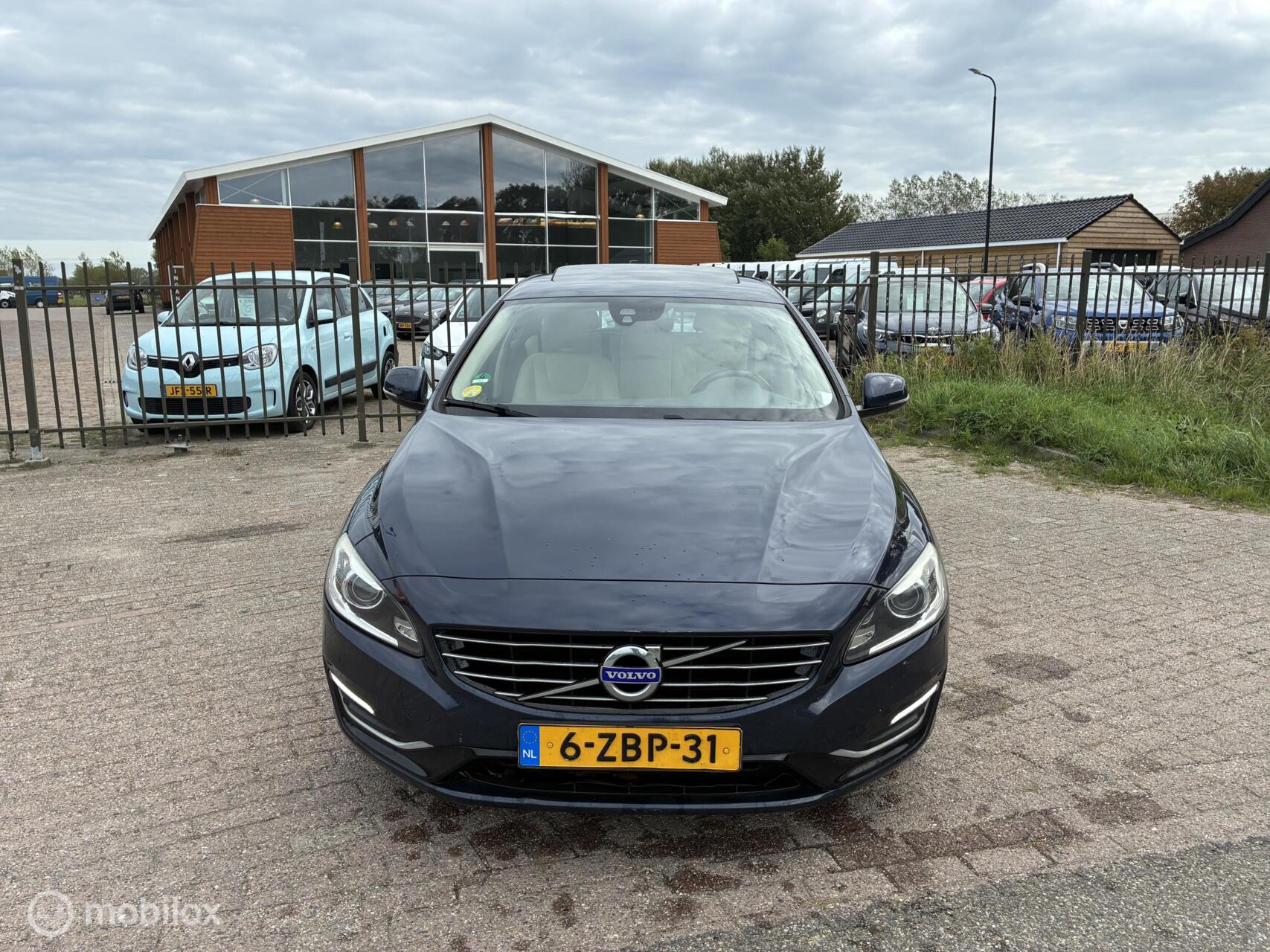 Foto van Volvo V60 Plug In Hybrid
