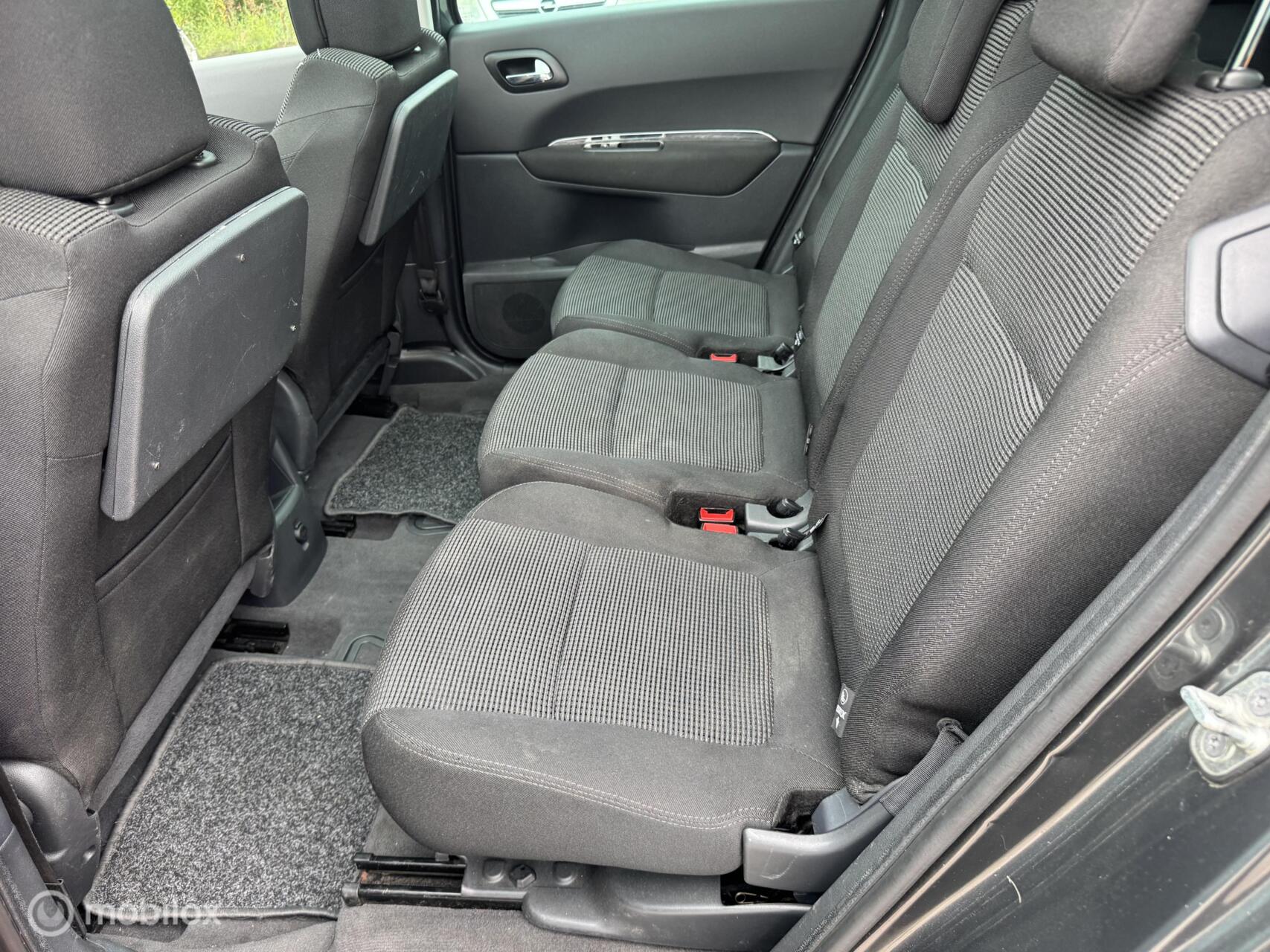 Foto van Peugeot 5008