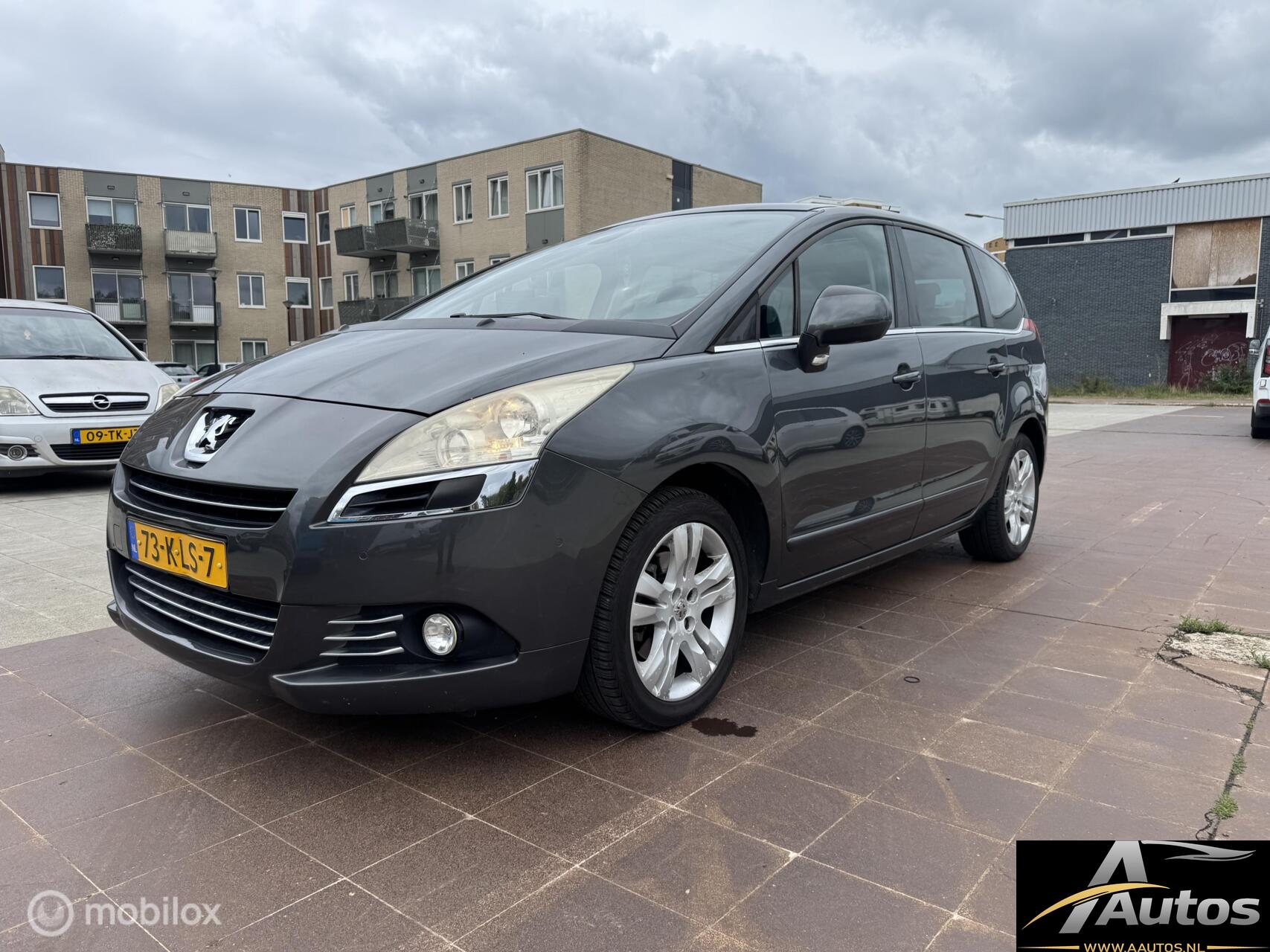 Foto van Peugeot 5008