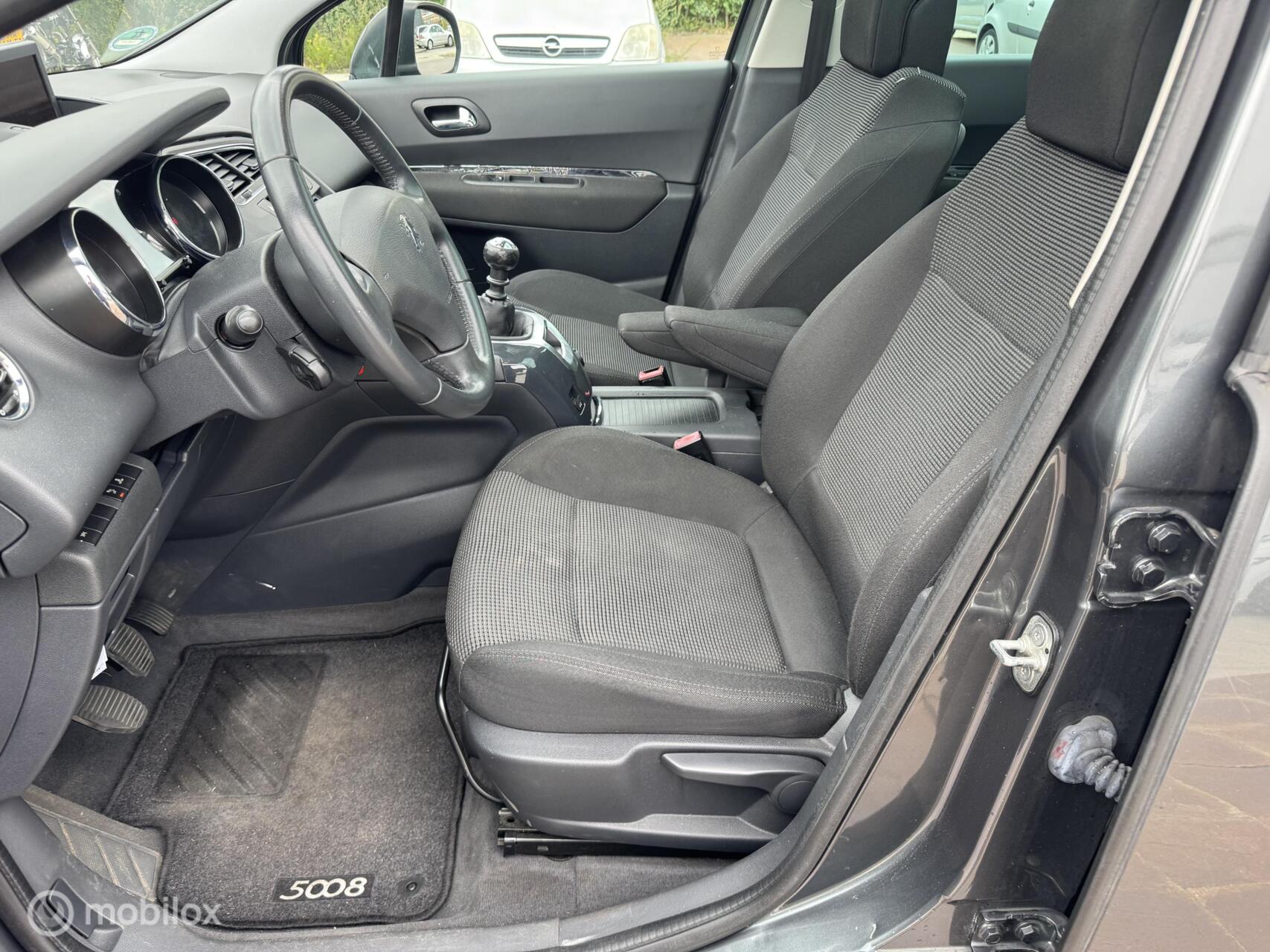 Foto van Peugeot 5008