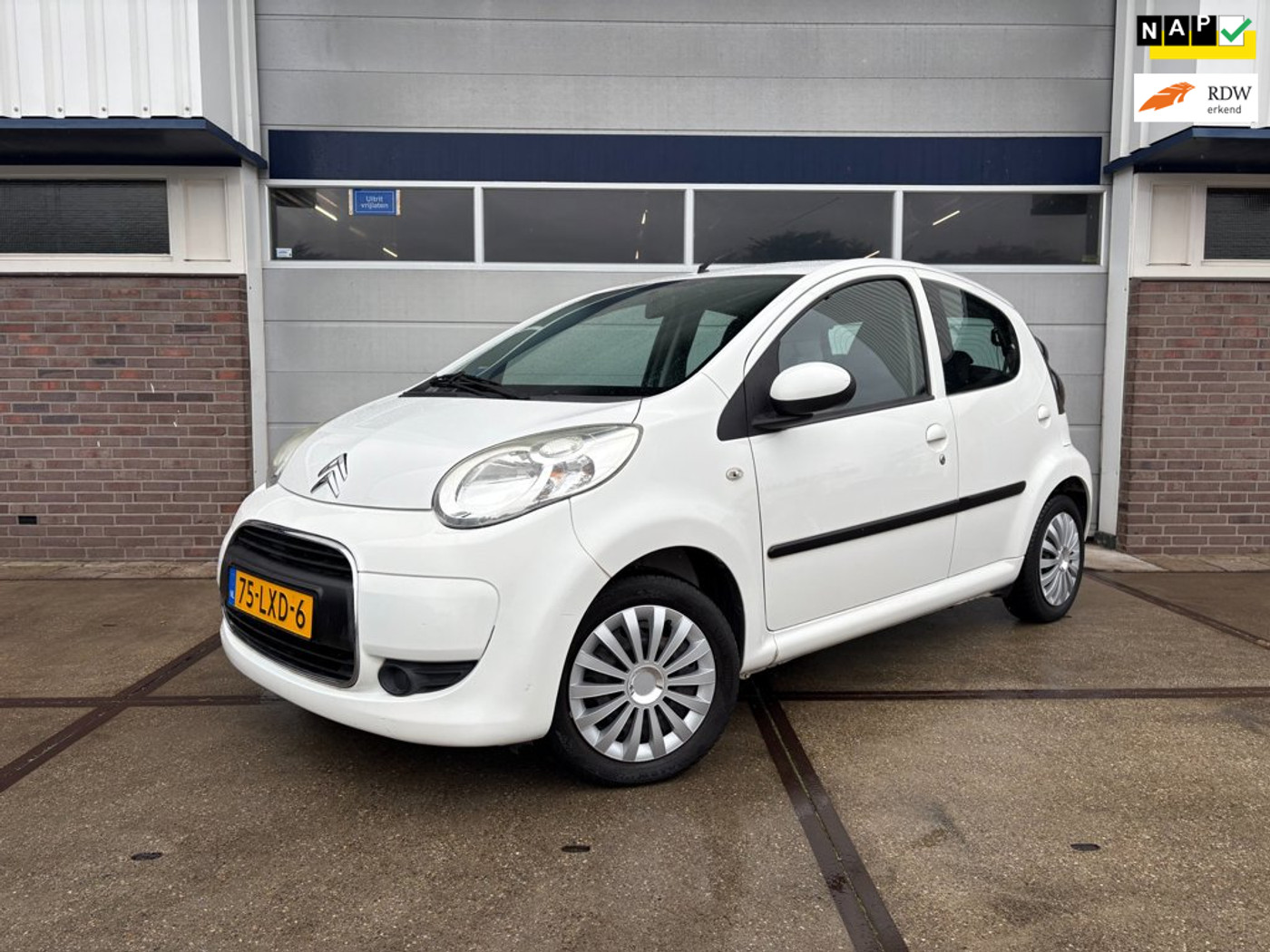 Citroen Citroen C1 1.0 | NAP | APK 09-07-2027 2010 - voorkant
