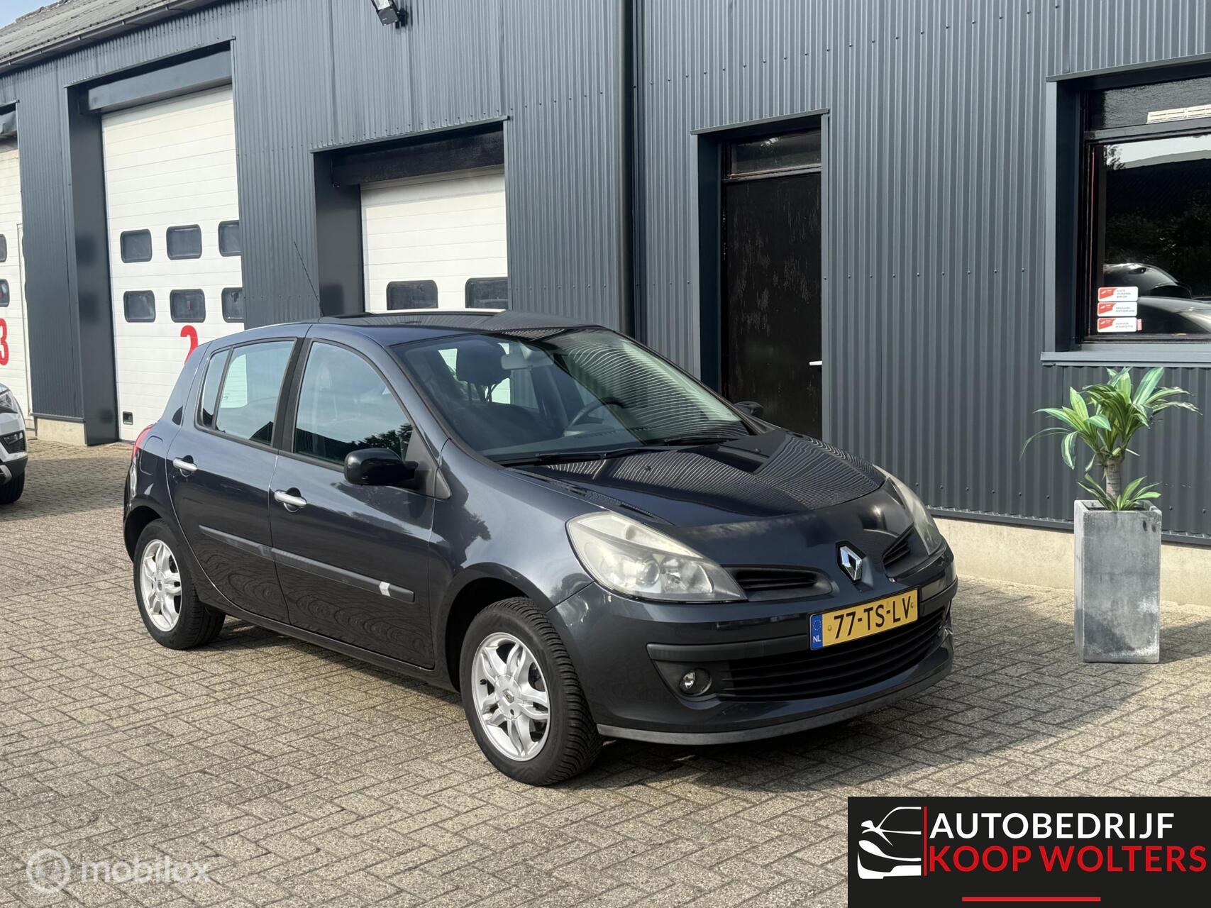 Renault Clio 1.4-16V Dynamique Clima 5drs 2007 - voorkant