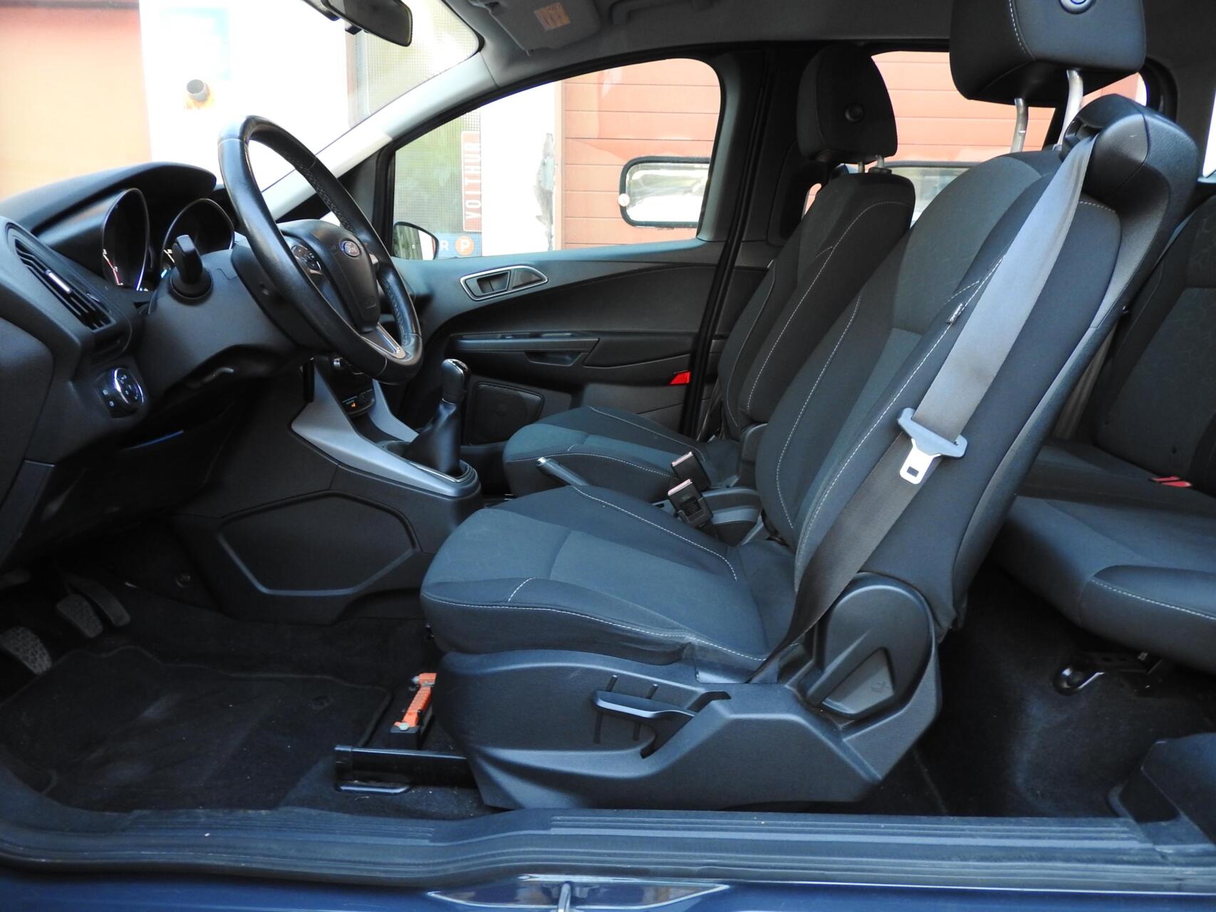 Foto van Ford B-max