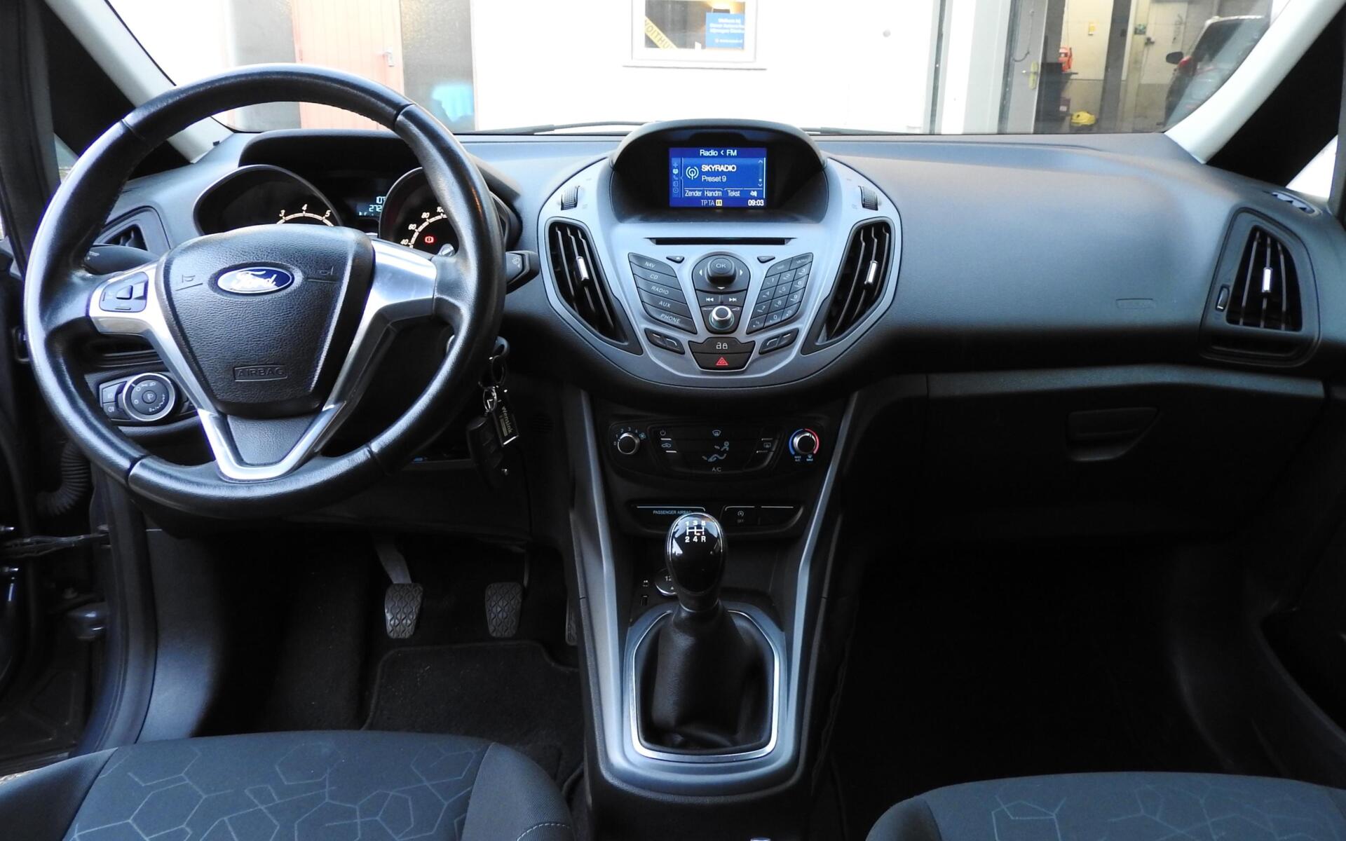 Foto van Ford B-max