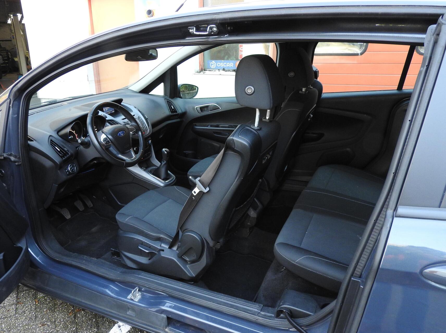 Foto van Ford B-max