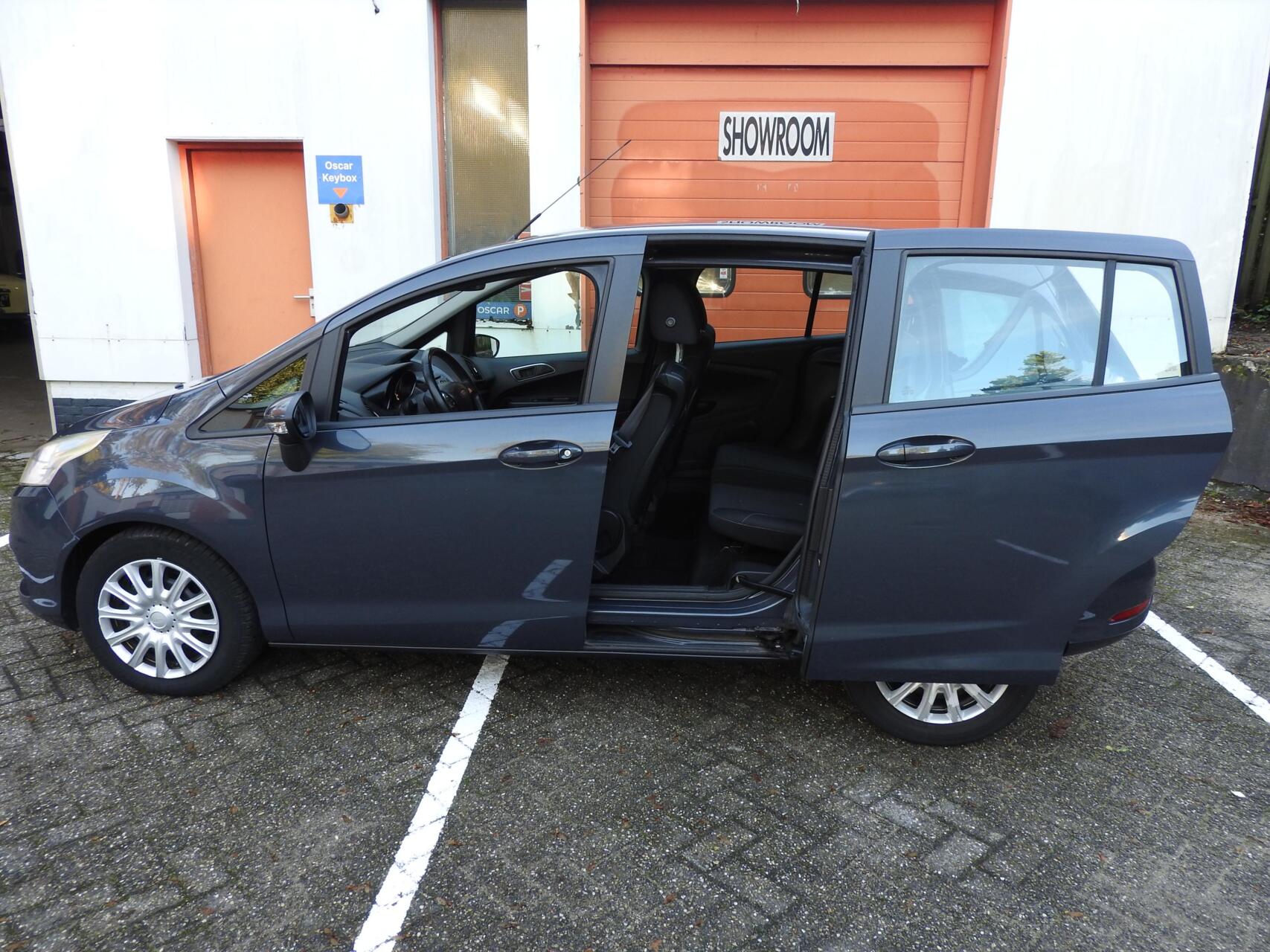 Foto van Ford B-max